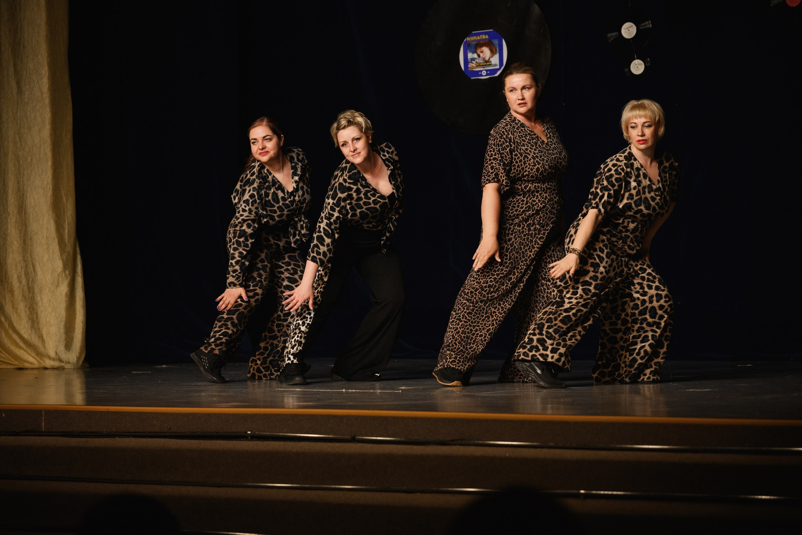 Фотосъемка отчетного концерта по танцам детей в Петропавловске-Камчатском. Яркие и эмоциональные фото детского танцевального концерта в Петропавловске-Камчатском. Профессиональная съемка выступлений детей на сцене в Петропавловске-Камчатском. Красочные и динамичные фото с концерта «Забава» в Петропавловске-Камчатском. Заказать фотосъемку детских мероприятий в Петропавловске-Камчатском.