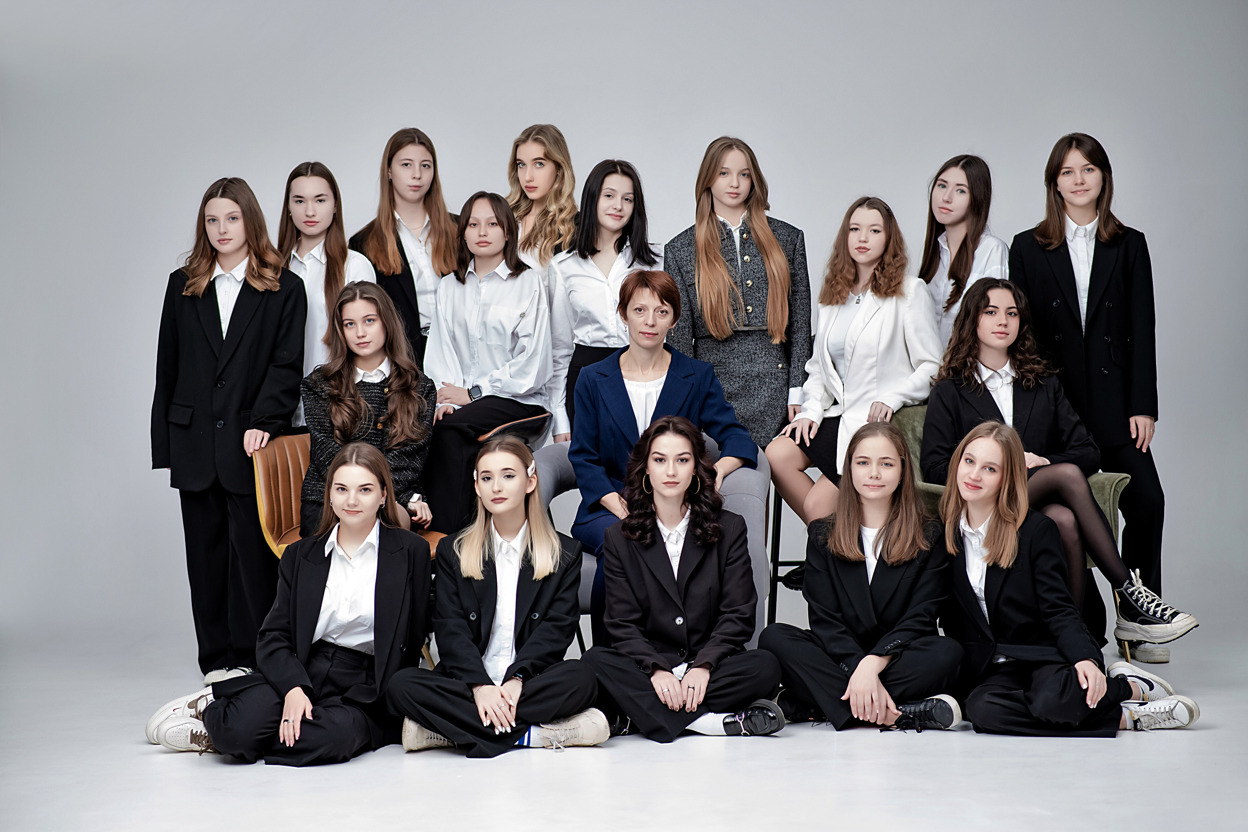 Фотосессия Лицей 1 Класс 11. Современные Выпускные Альбомы в Ростове-на-Дону