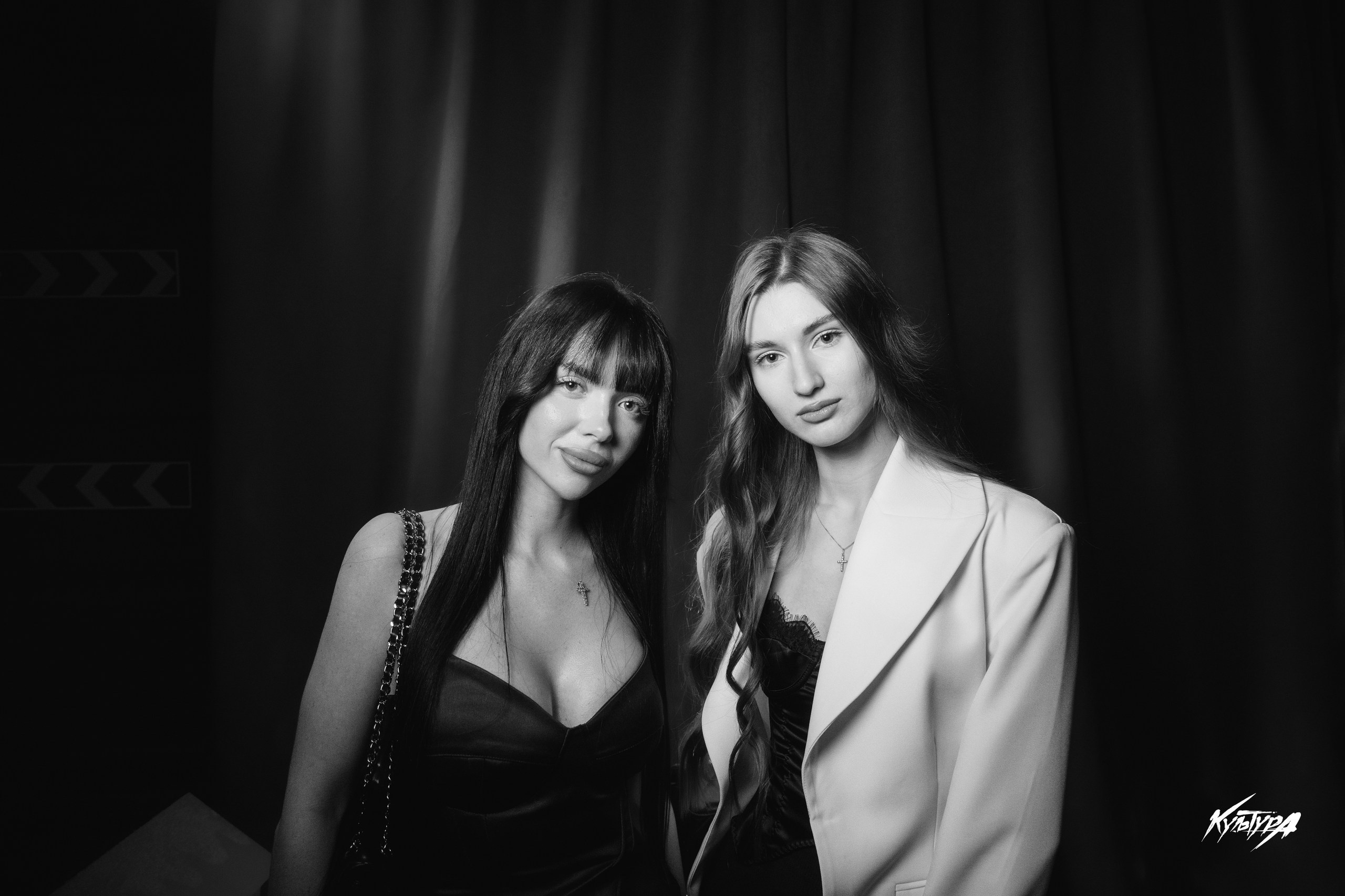 Фотосъемка в ночном клубе в Петропавловске-Камчатском, Репортажная съемка в клубе в Петропавловске-Камчатском, Профессиональная съемка ночной жизни в Петропавловске-Камчатском, Энергичные и атмосферные фото в клубе Камчатки, Стоимость и цена услуг клубной фотосъемки в Петропавловске-Камчатском.