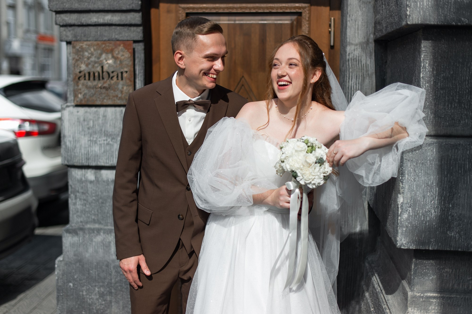 Сияющие молодожёны. Свадебный и семейный фотограф в Омске Мормулев Михаил