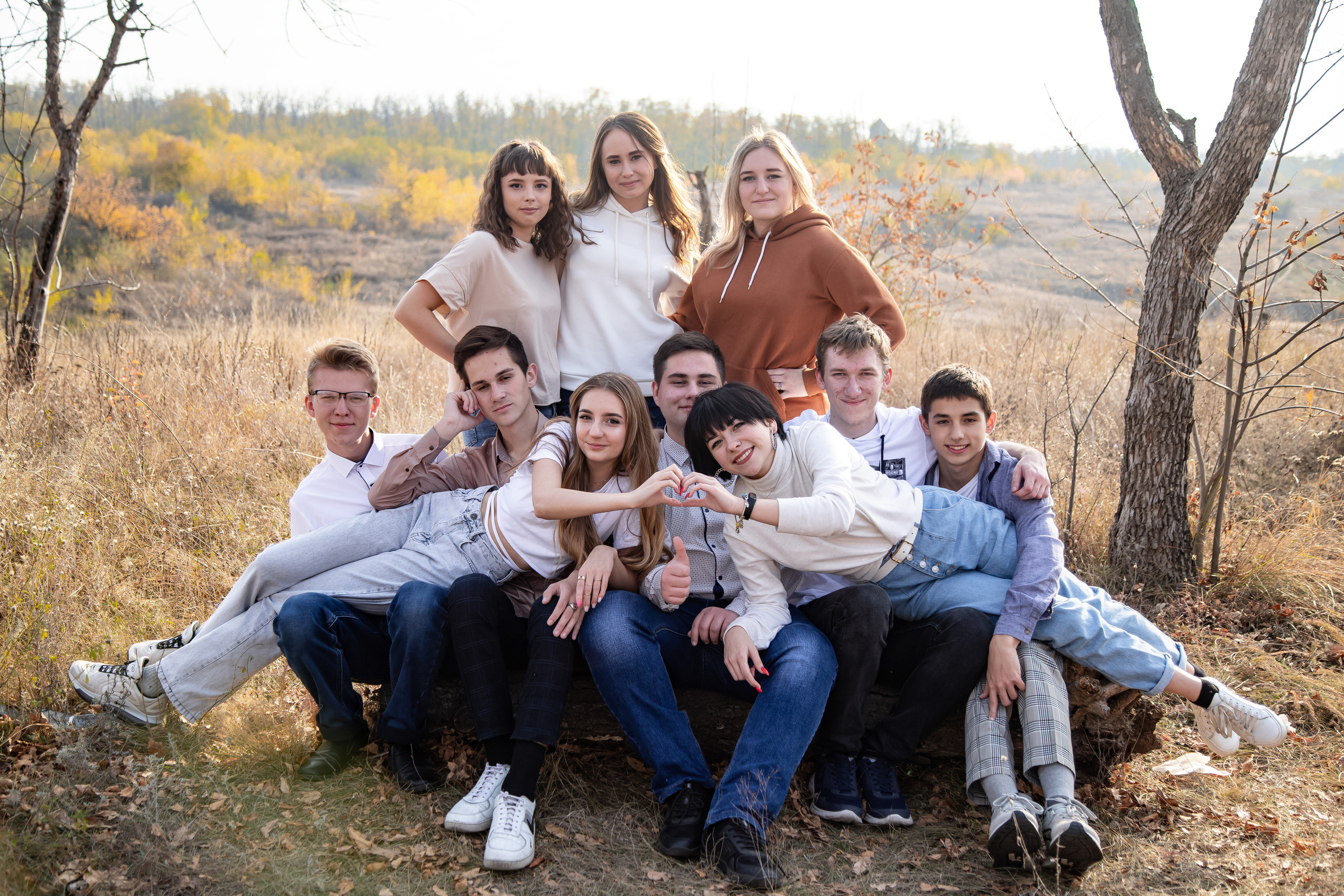 Школьная фотосессия на природе. Выпускной альбом Шахты Ростов