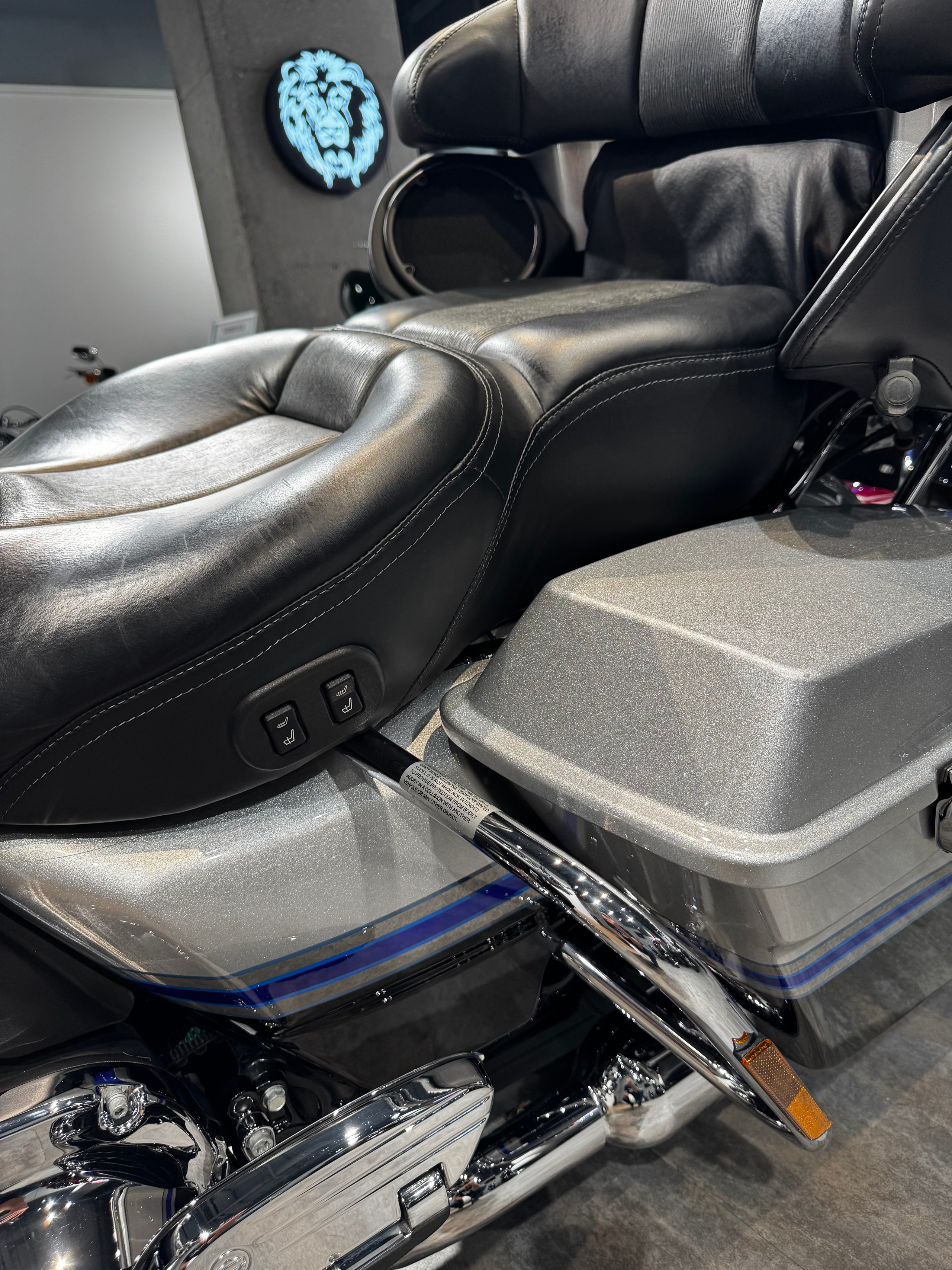 Мотоциклы Harley-Davidson CVO Black Diamond (Touring) — купить мотоцикл. Hello Davidson, Москва. Только хорошие мотоциклы…