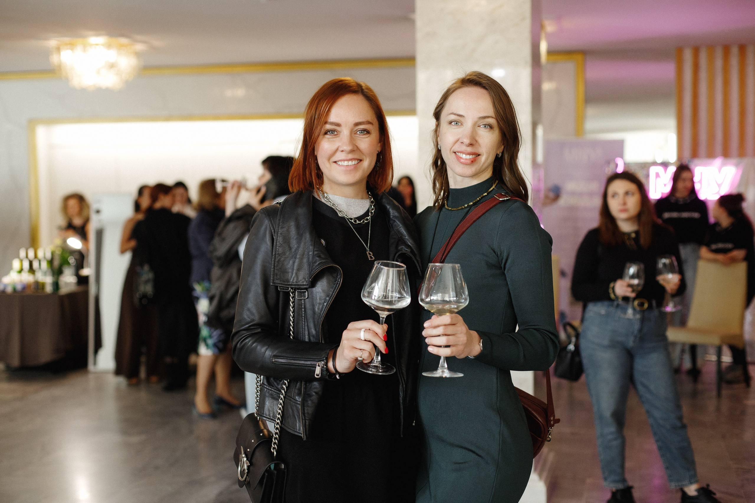 ФЕСТИВАЛЬ ИГРИСТЫХ ВИН. СВОИ. ФОТООТЧЕТЫ-СОБЫТИЯ-МЕСТА