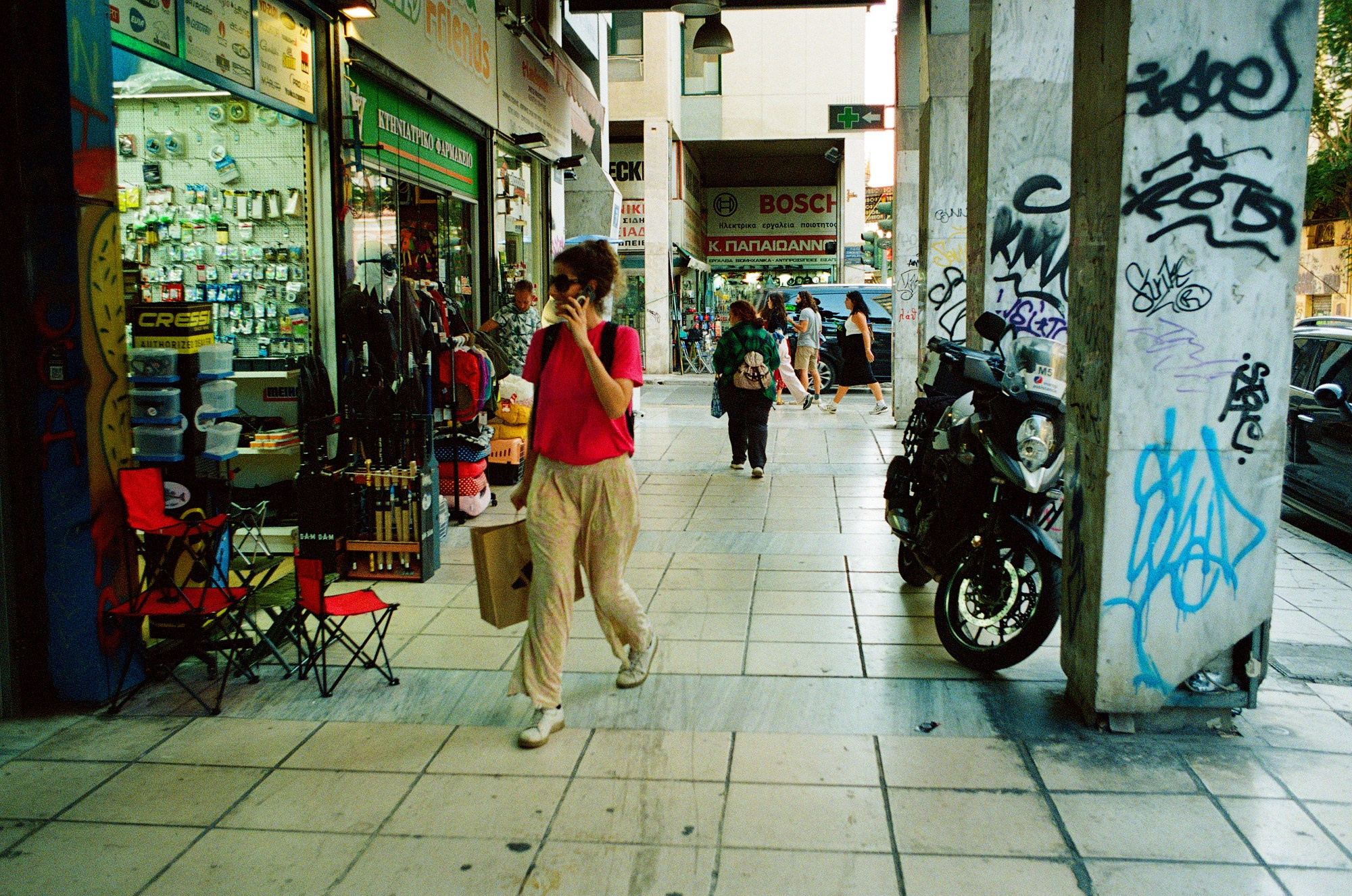 Гастротурист. Один день в Греции. Другой Павел Поцелуев. Фотограф в 2025 году