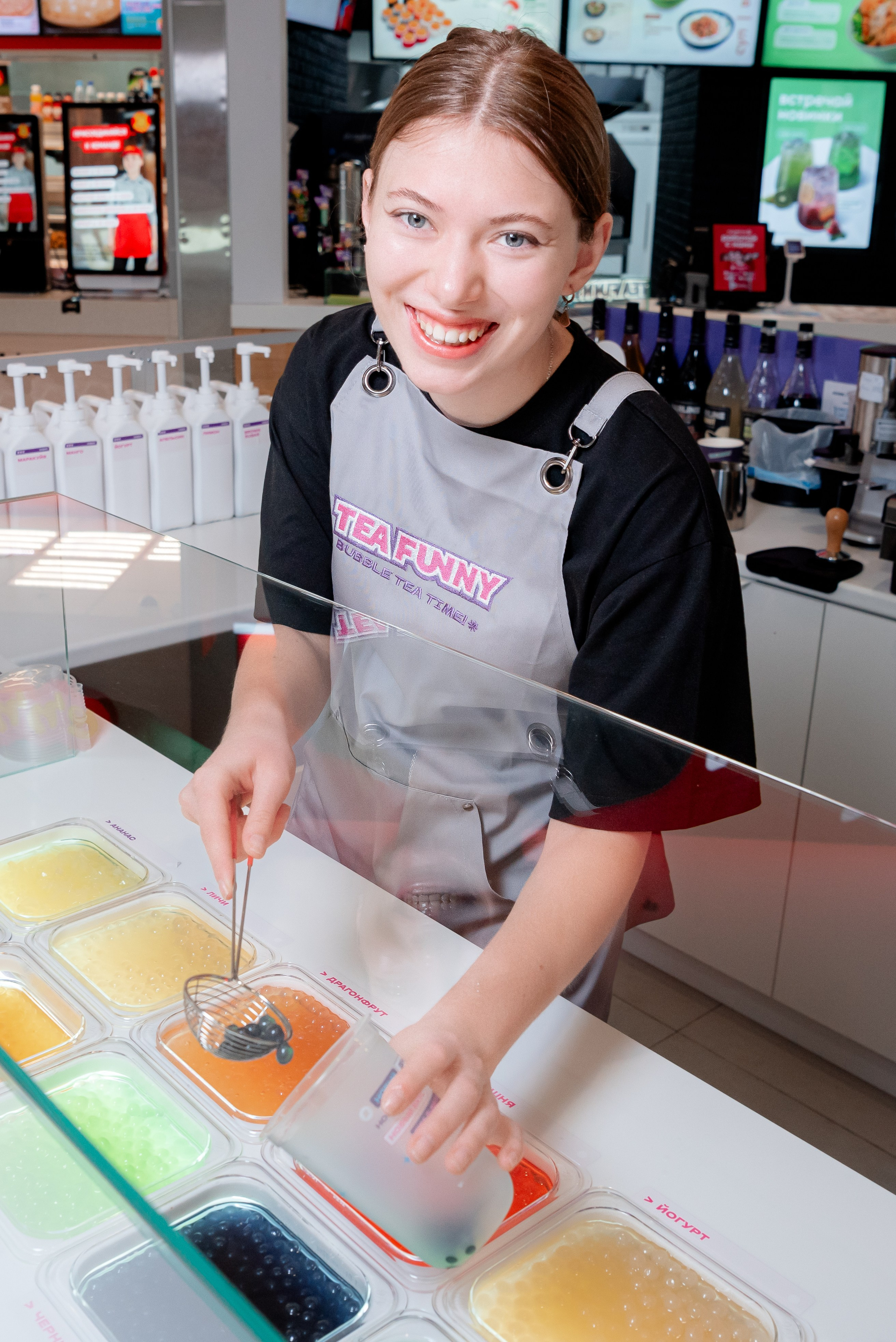 Открытие Tea Funny в Акварели. Фотограф в Волгограде и Волжском Александр Горбань