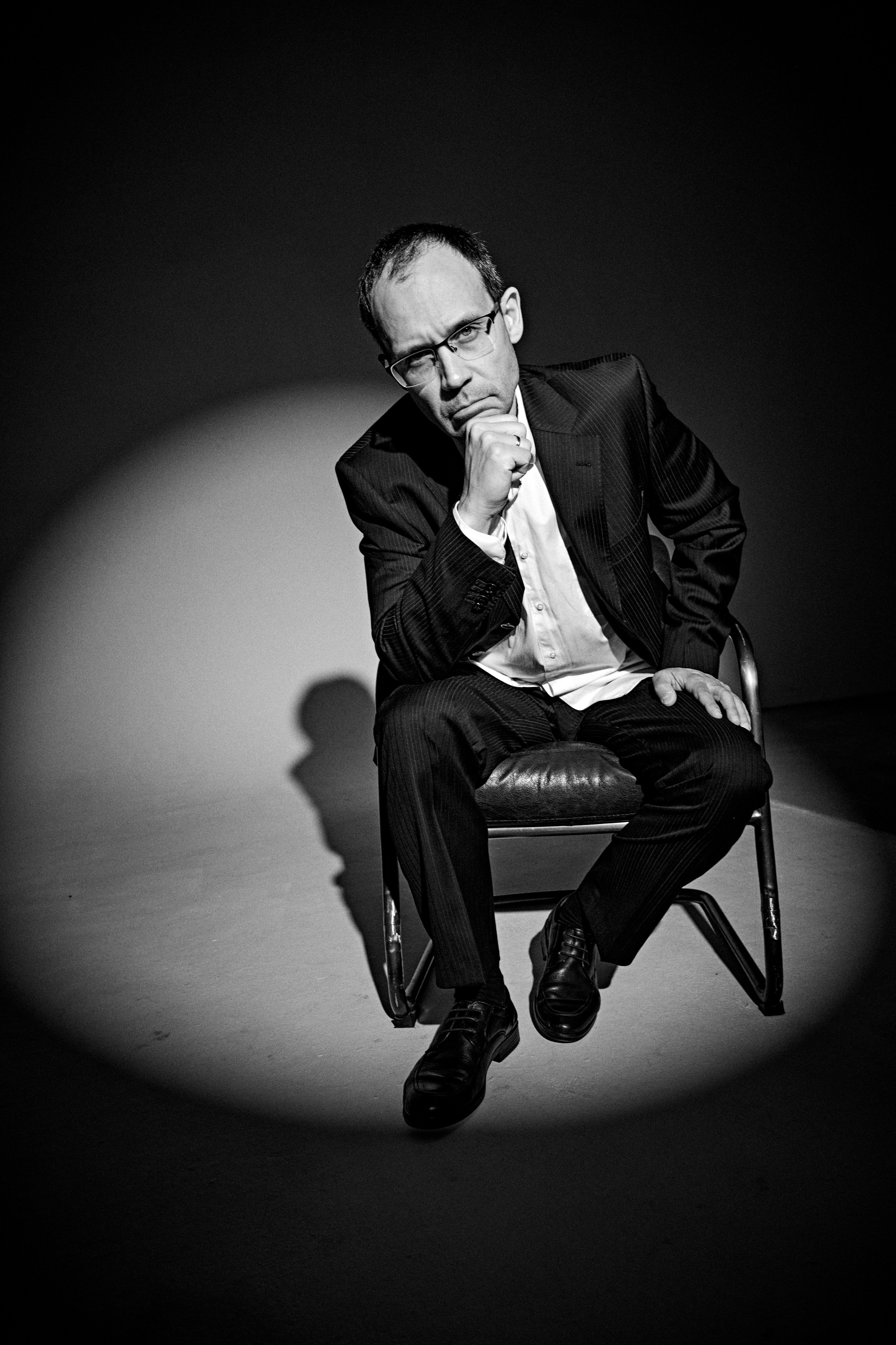 студийная съемка для мужчины