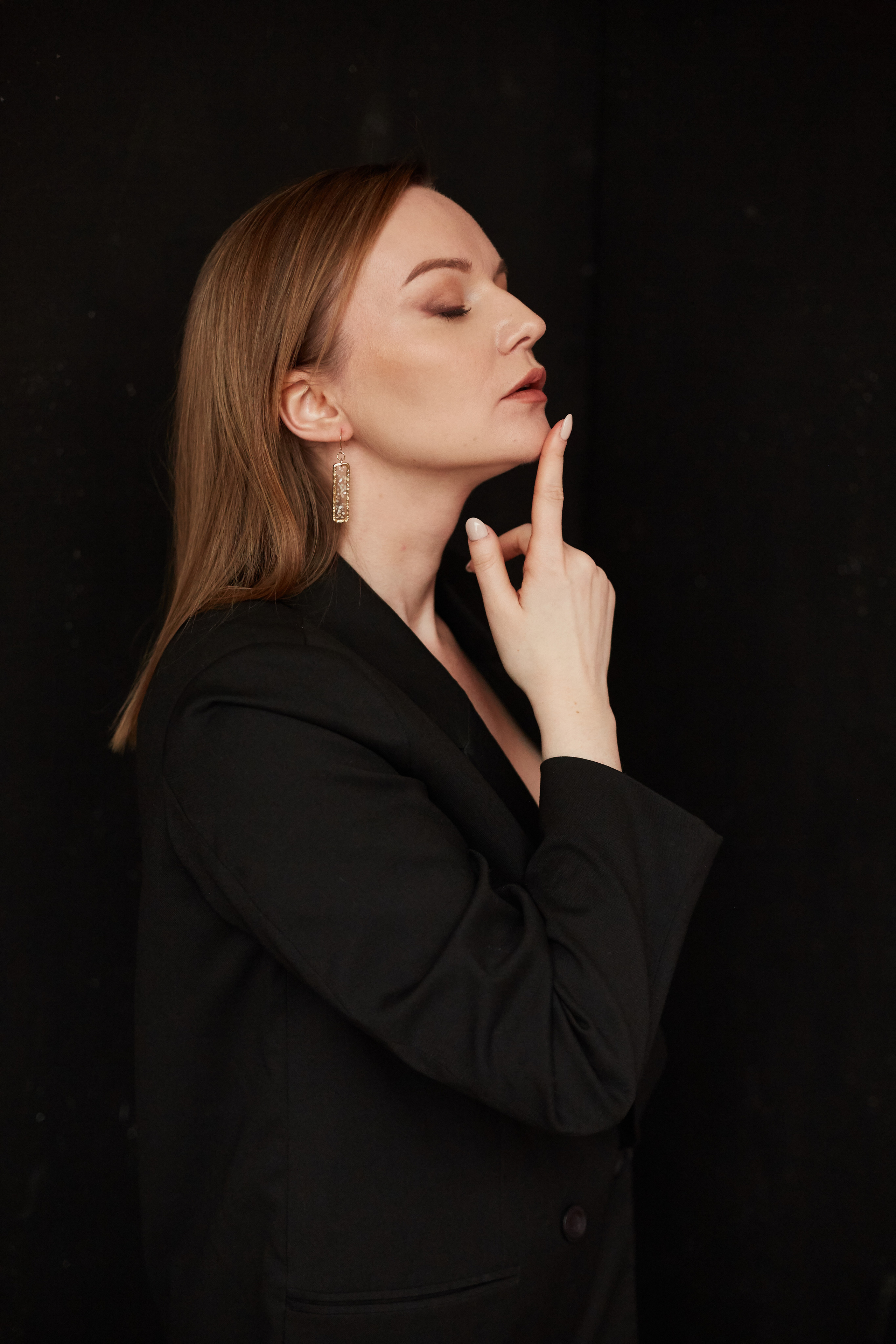 Наталья — редактор Яндекс Рекламы, маркетолог в сфере эстетической медицины. Анастасия Зобнинá — фотограф в Санкт-Петербурге/СПб