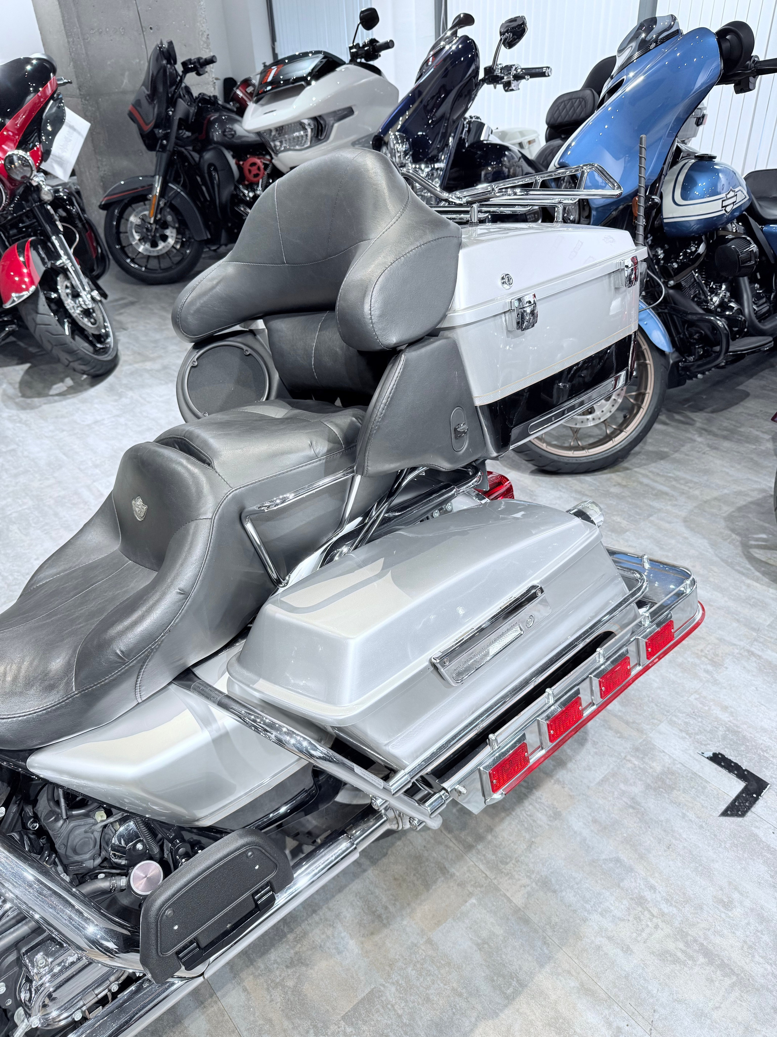 Electra Glide (100 Years Edition). Hello Davidson, Москва. Только хорошие мотоциклы…