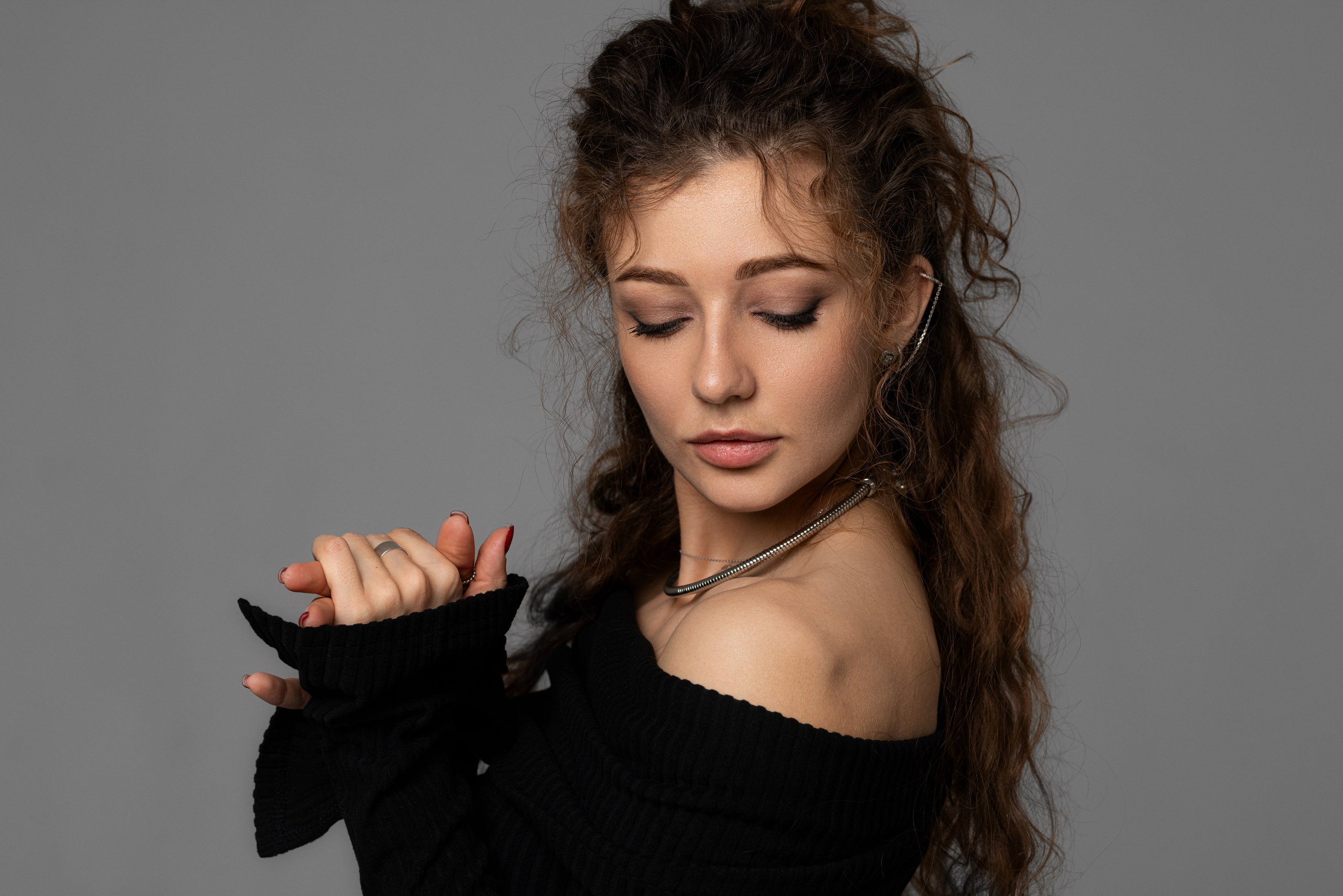 Студийная съемка на циклораме с испульсным светом с Дианой для «себя». Дмитрий Шульгин, портретный фотограф в Воронеже