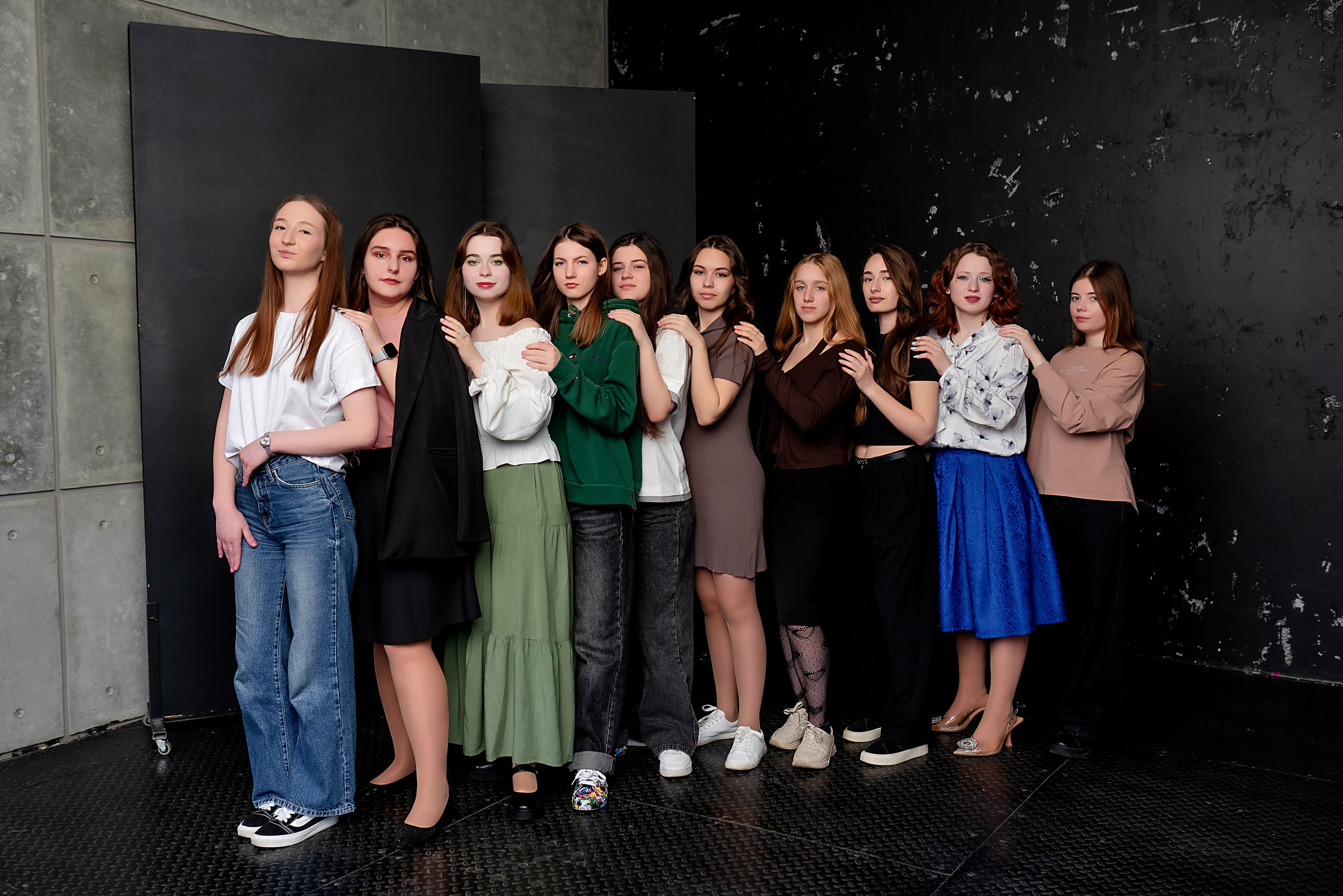 Выпускные (школьные) альбомы (книги) в Ростове-на-Дону. Современные Выпускные Альбомы в Ростове-на-Дону