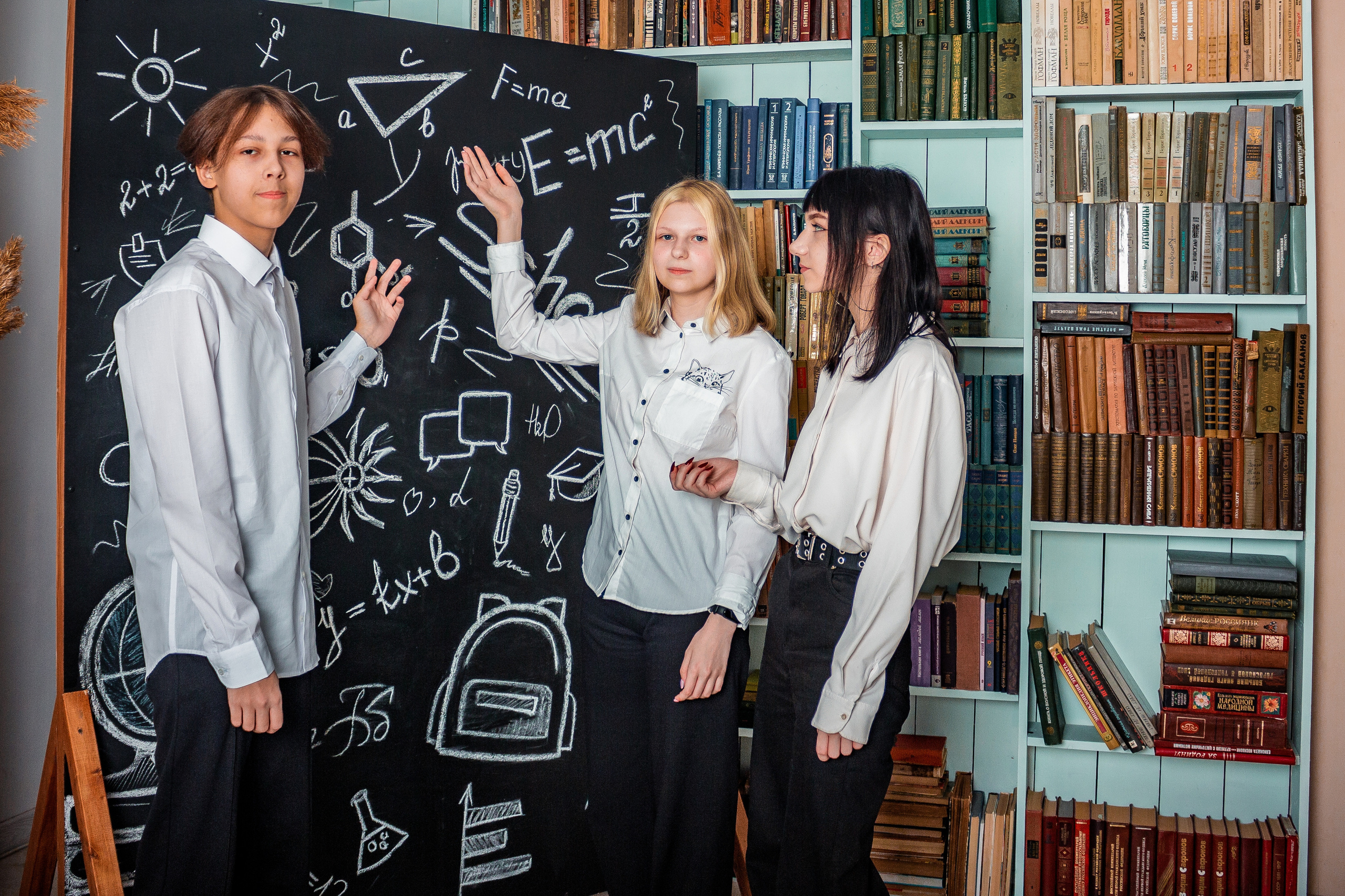 Школьная фотосъемка в Иваново. Фотокниги и выпускные альбомы в Иваново