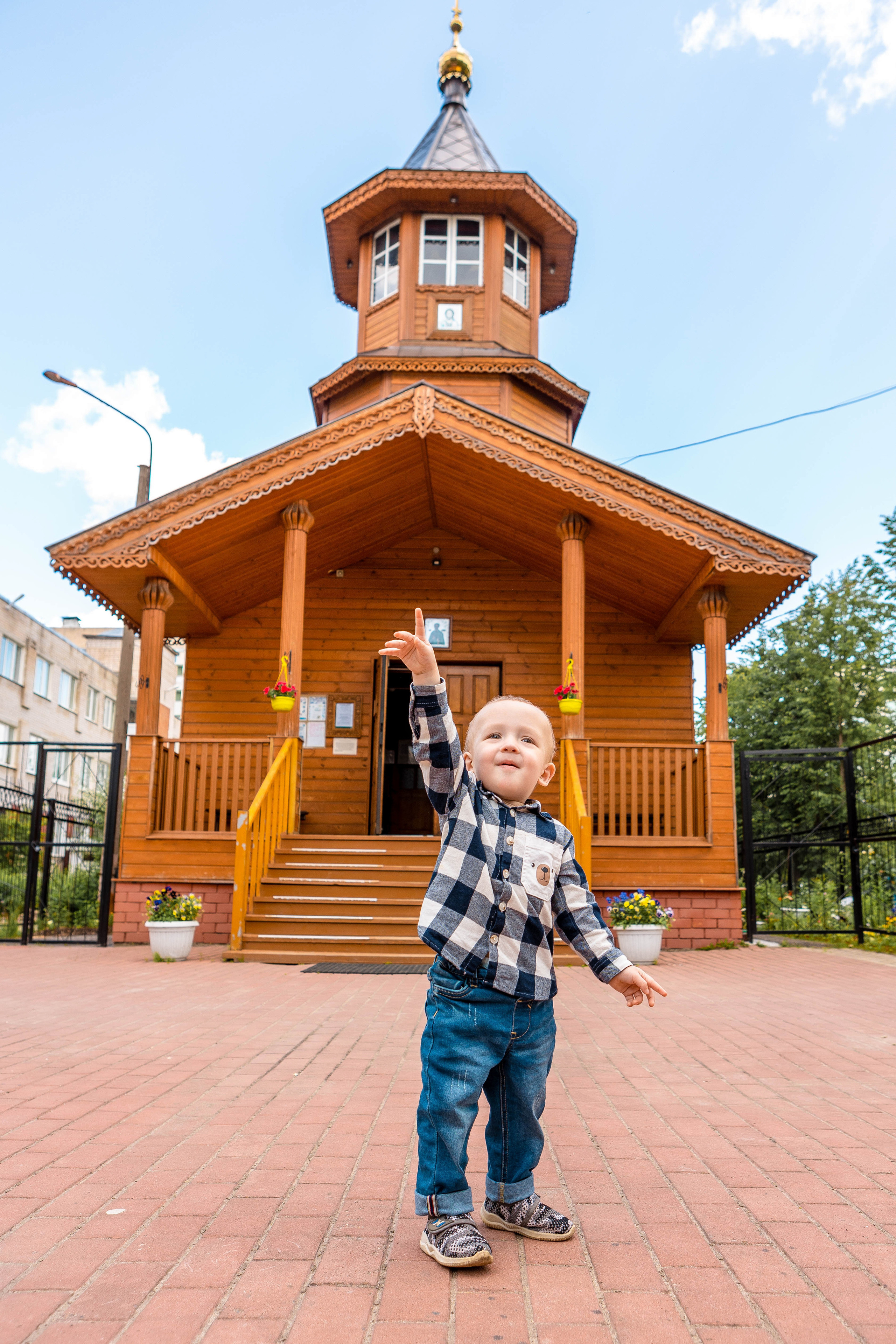 Фотограф крещение. Фотокниги и выпускные альбомы в Иваново