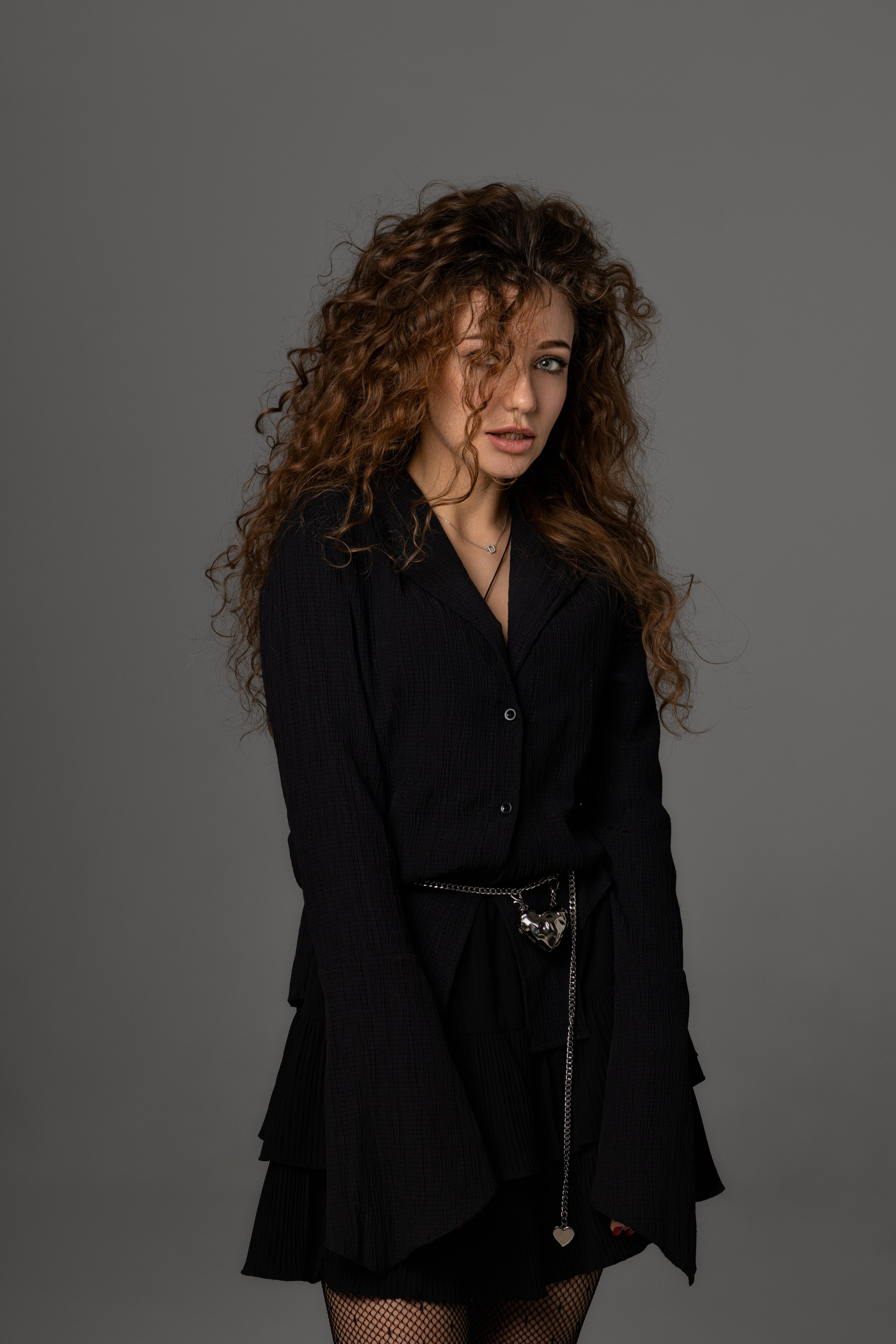 Студийная съемка на циклораме с испульсным светом с Дианой для «себя». Дмитрий Шульгин, портретный фотограф в Воронеже