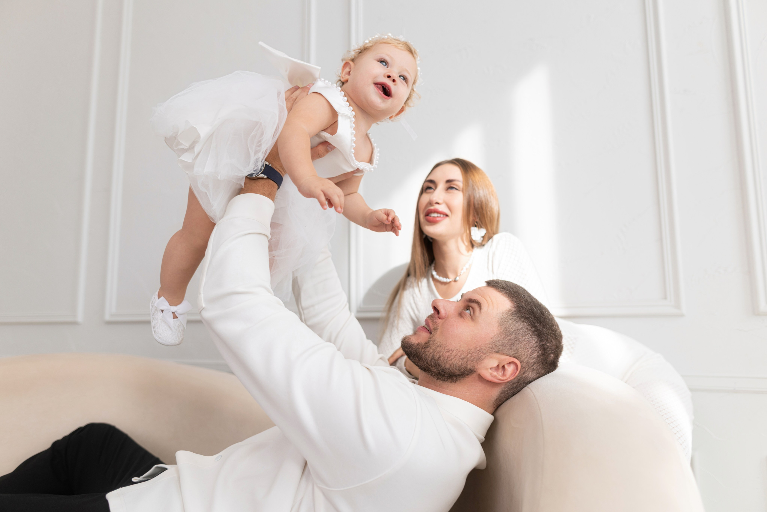 Семейная съемка для Яны и Дани в интерьере. Дмитрий Шульгин, портретный фотограф в Воронеже