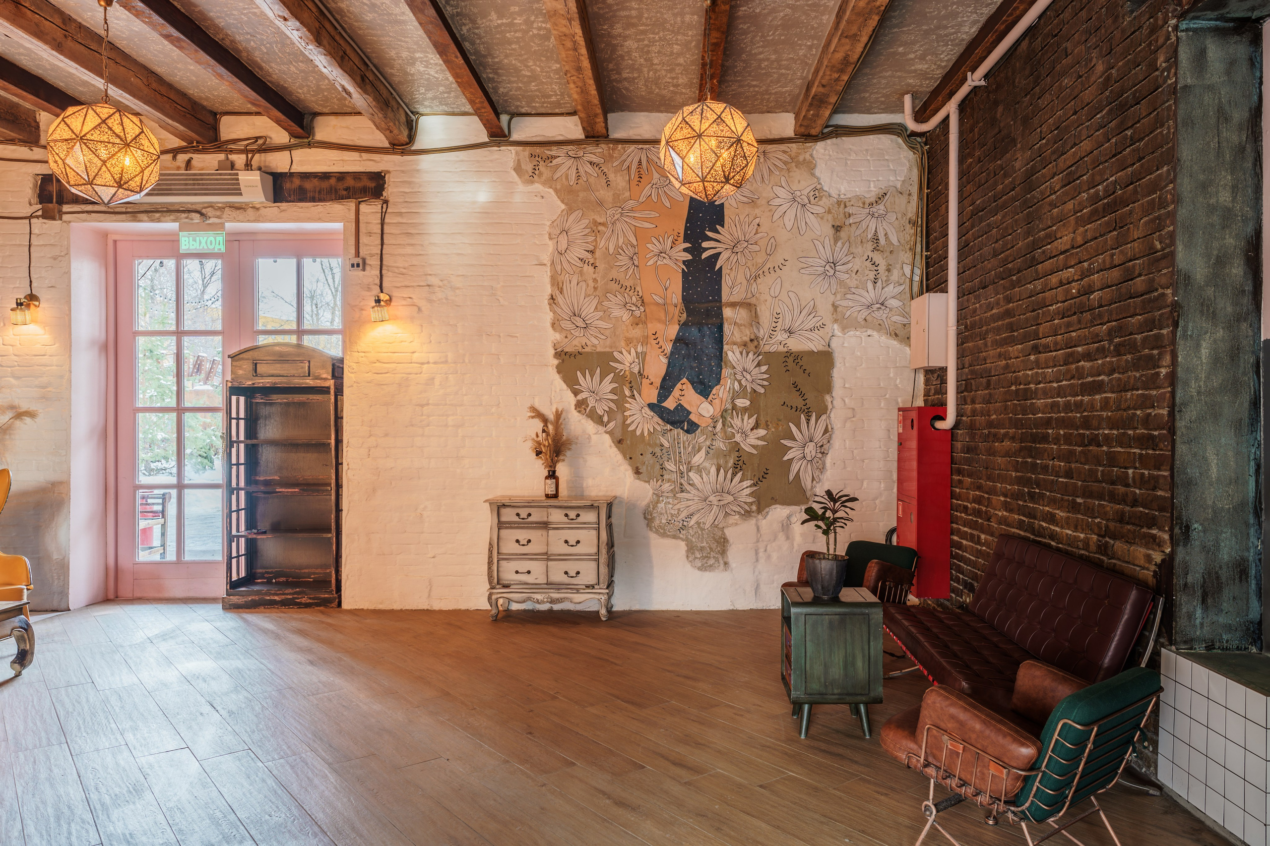 Съемка для каталога «LOFT HALL» | vhaus. VHAUS | Превращаем квадратные метры в капитал. Стратегический визуальный маркетинг для премиум-недвижимости