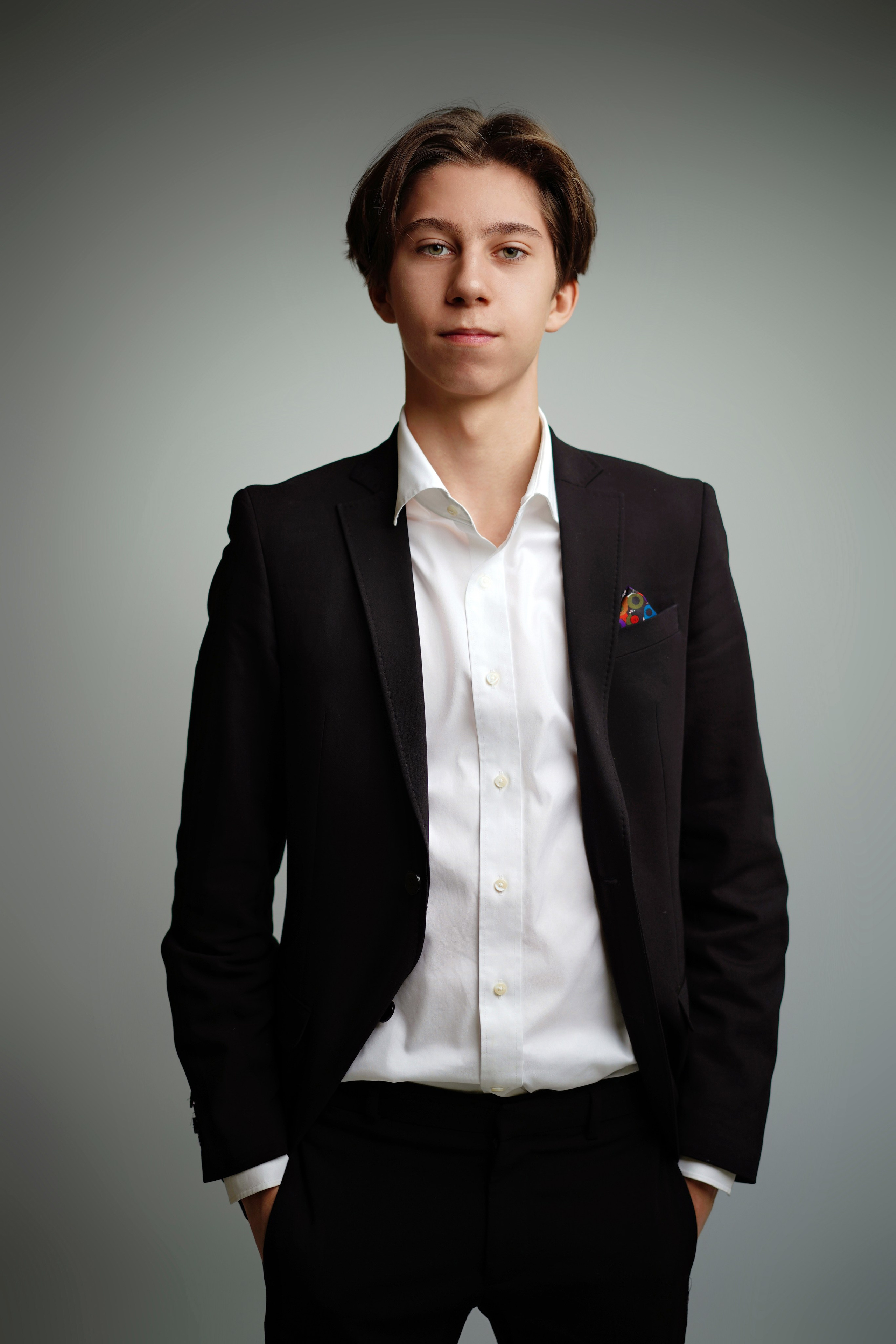 Стиль портрета в студии. GOTRA — выпускные альбомы в Тюмени