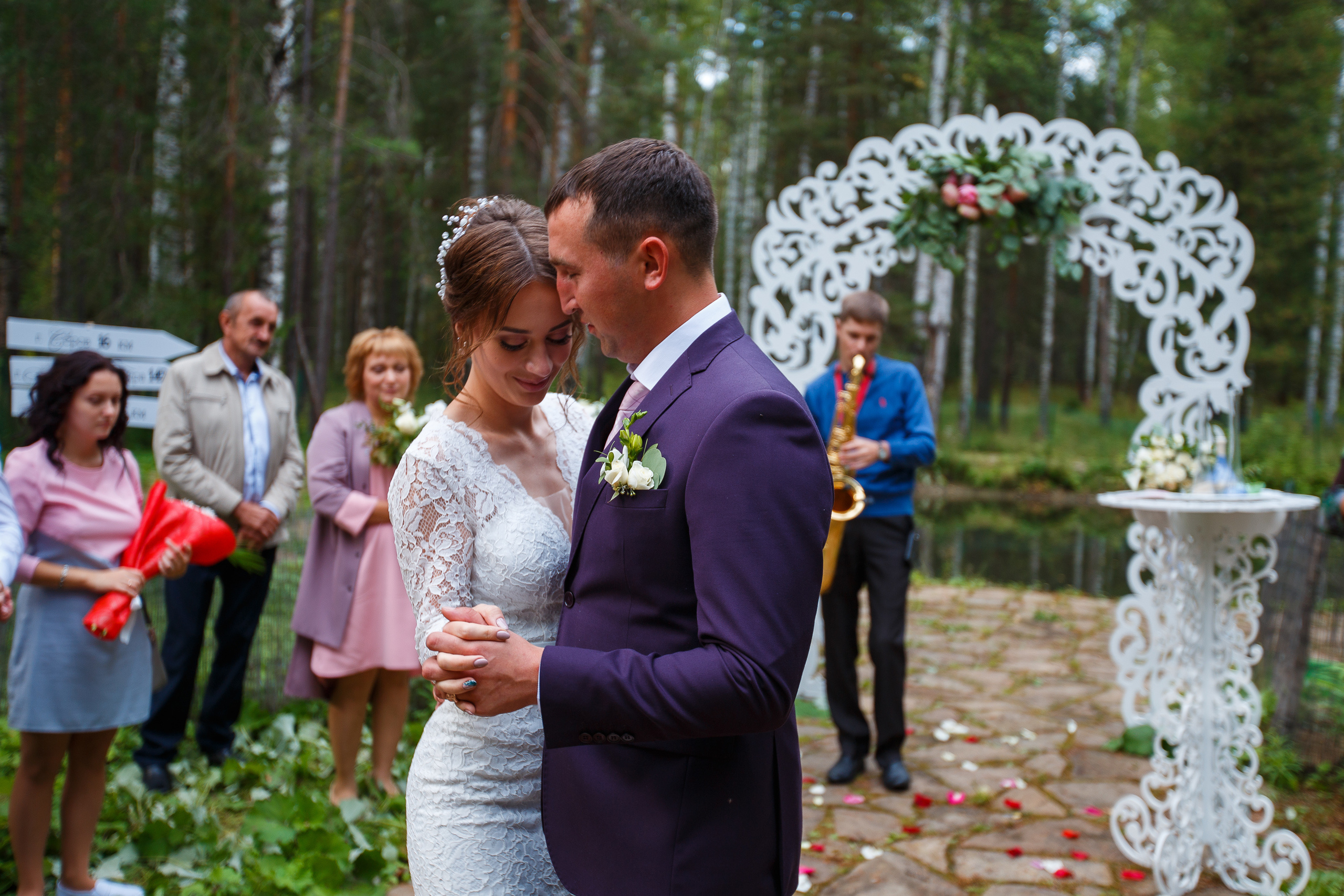 Невеста, жених, свадбеное платье. Фотограф Айрат Шакиров