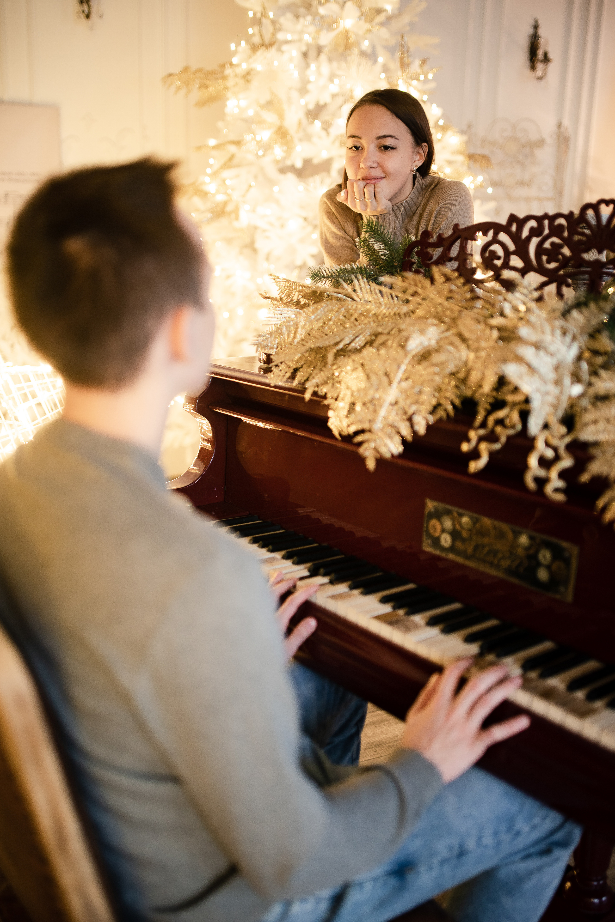 Студийная новогодняя фотосессия — Ксения и Артём. Репортажный фотограф Сергей Сажин г. Ярославль