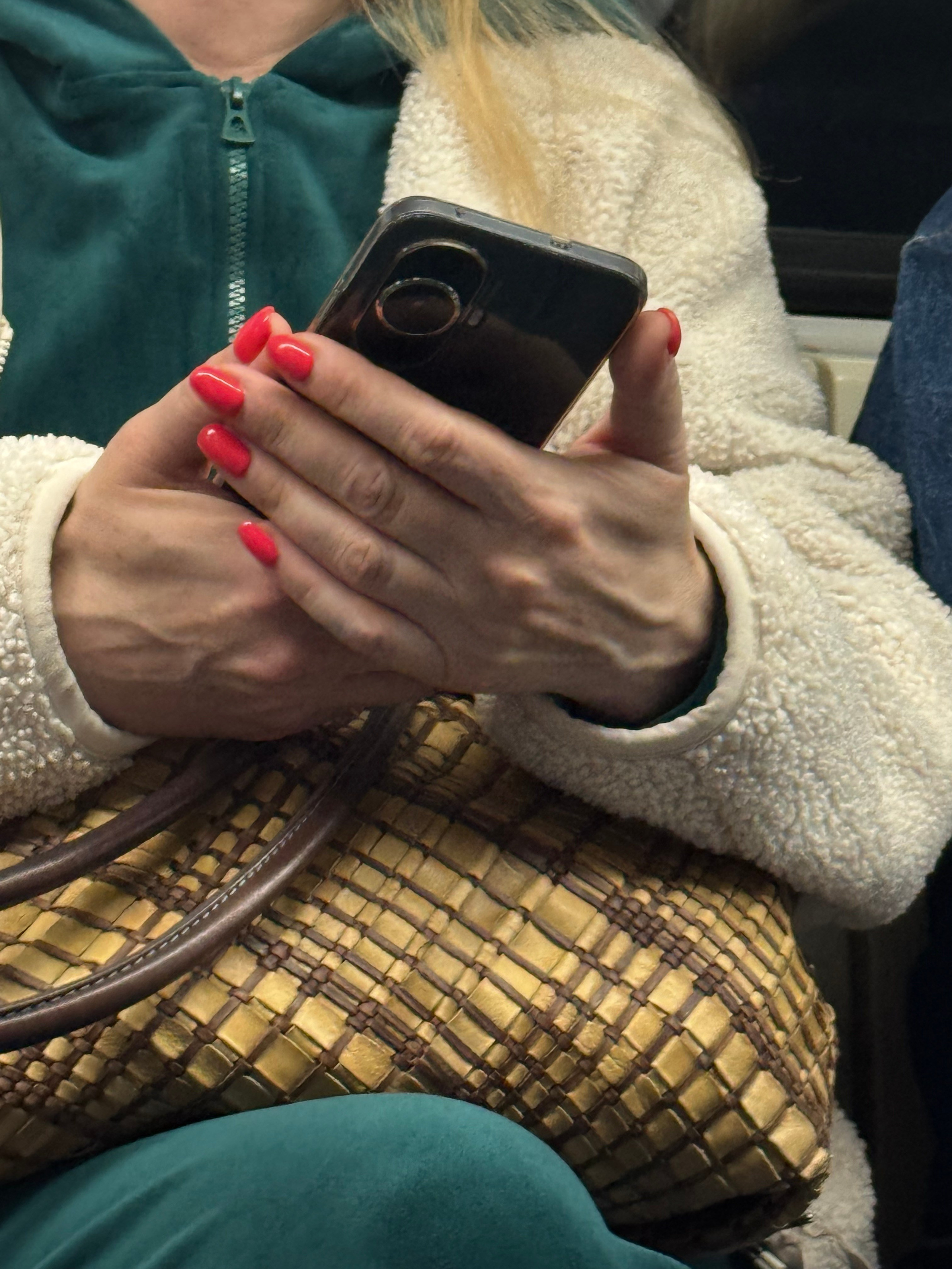 #руки_незнакомцев. Главная