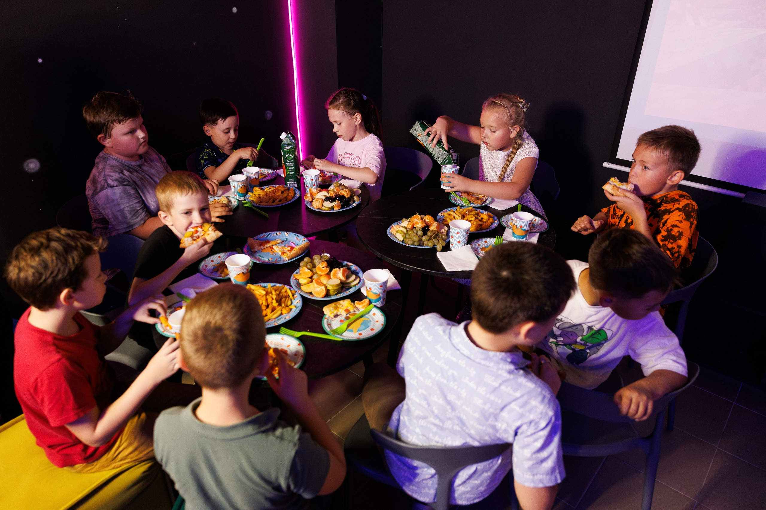 Детский день рождения в студии «Пиксель» в Оренбурге — фотосъёмка праздника