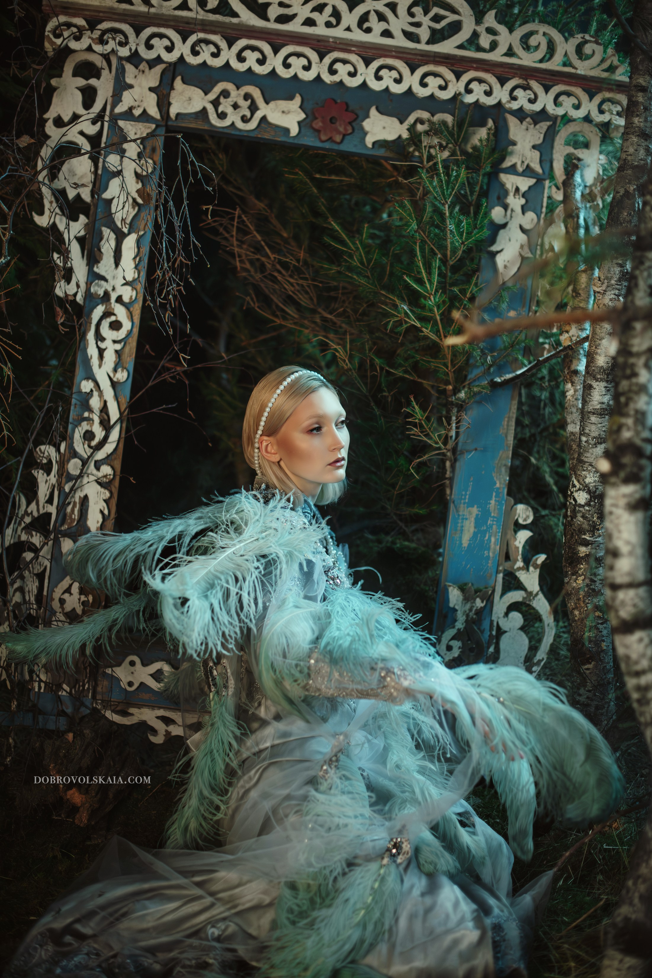 Птица Сирин. Русские народные костюмы в Москве