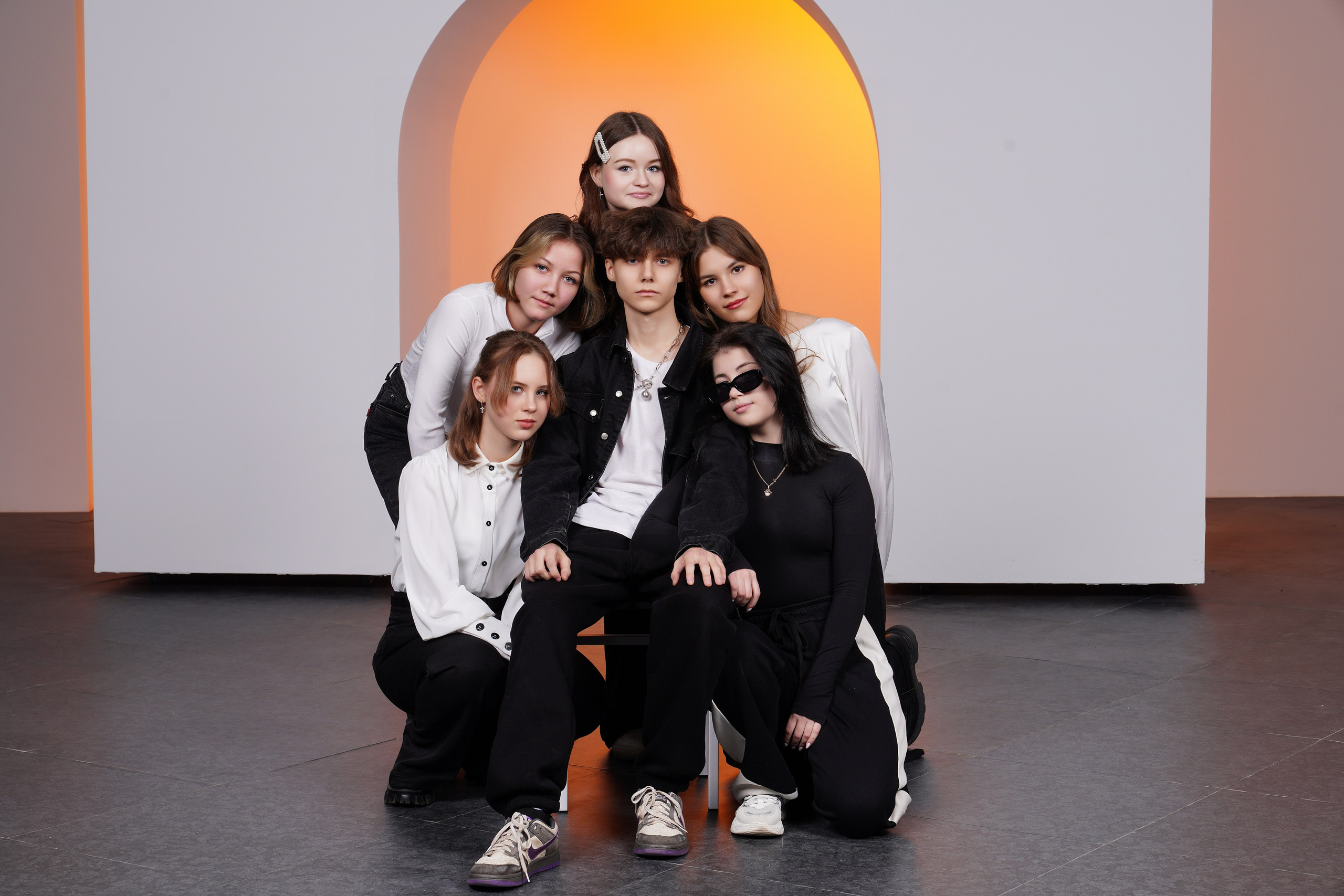 Школьная студия 9,11 класс. Фотограф Герман