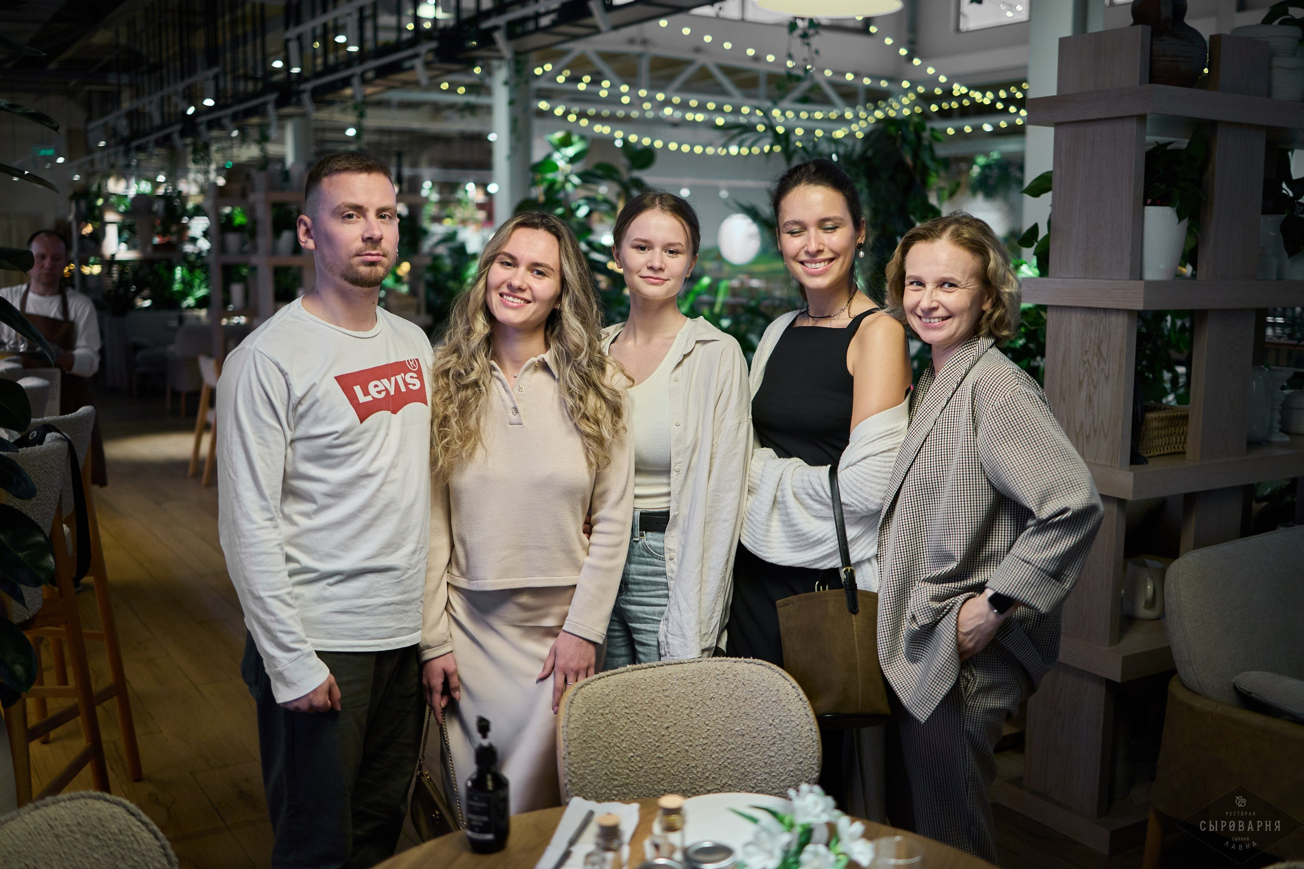 День рождения Алены в Сыроварне. Фотографъ Сергѣевъ. Поймать мгновеніе