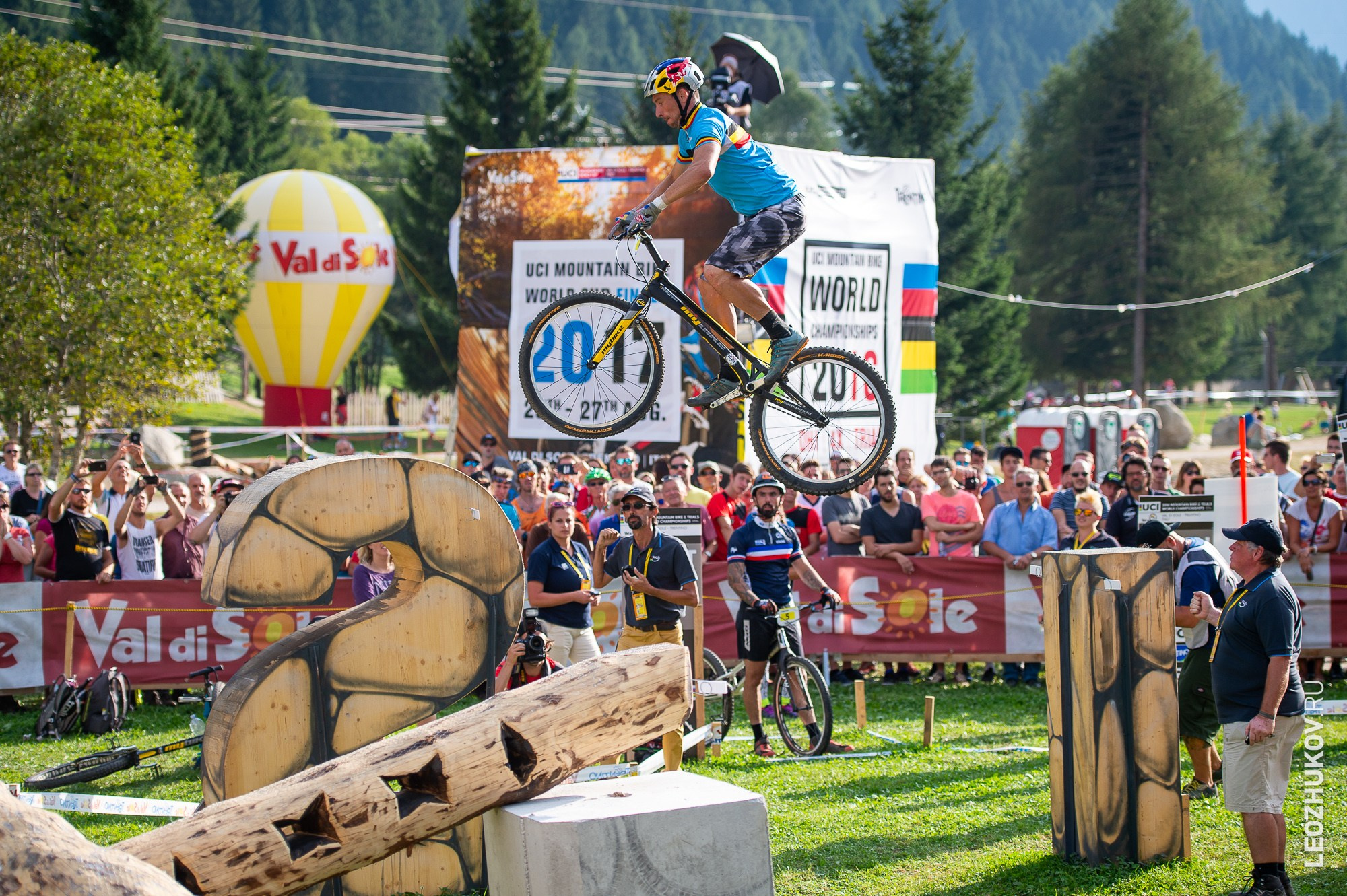 UCI Trials World Championships 2016 — finals. Sports photographer Leonid Zhukov