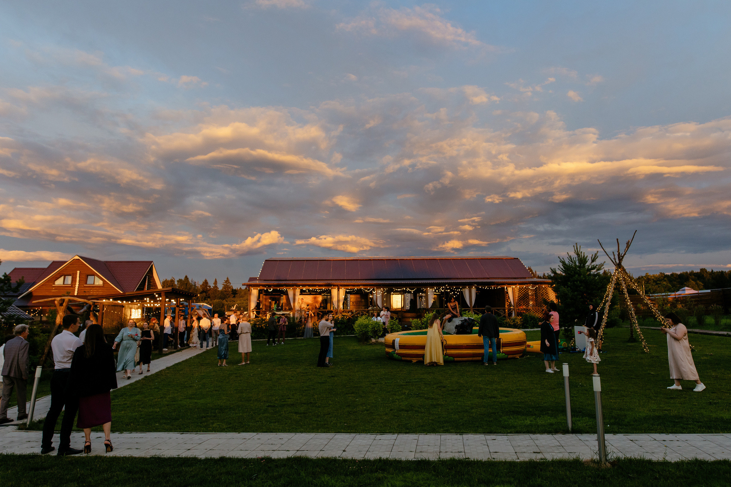 Свадьба на природе на Ранчо RanchoWed. Свадебный и семейный фотограф Екатерина Иванова