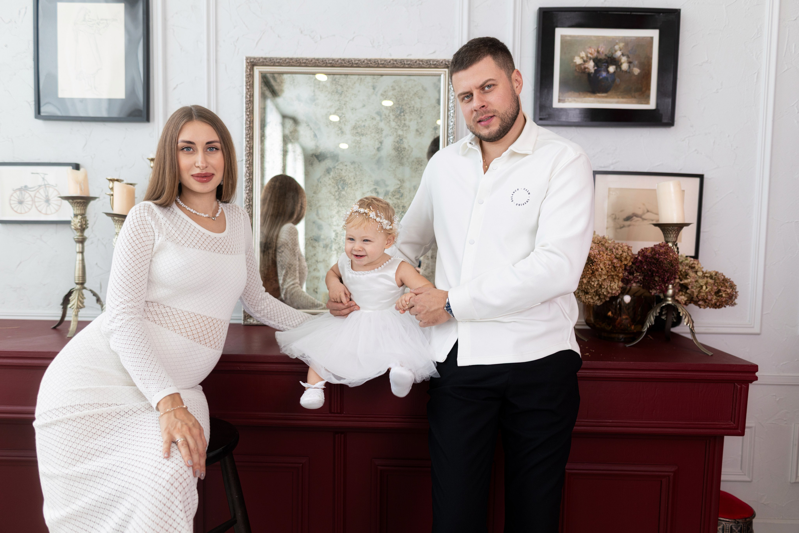 Семейная съемка для Яны и Дани в интерьере. Дмитрий Шульгин, портретный фотограф в Воронеже