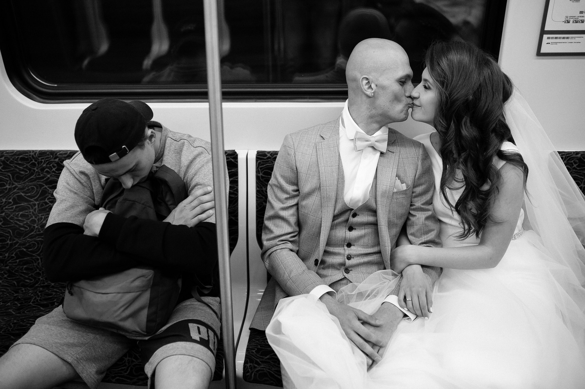 ФОТОСЕССИЯ В МЕТРО. ЗАПИСКИ СВАДЕБНОГО ФОТОГРАФА
