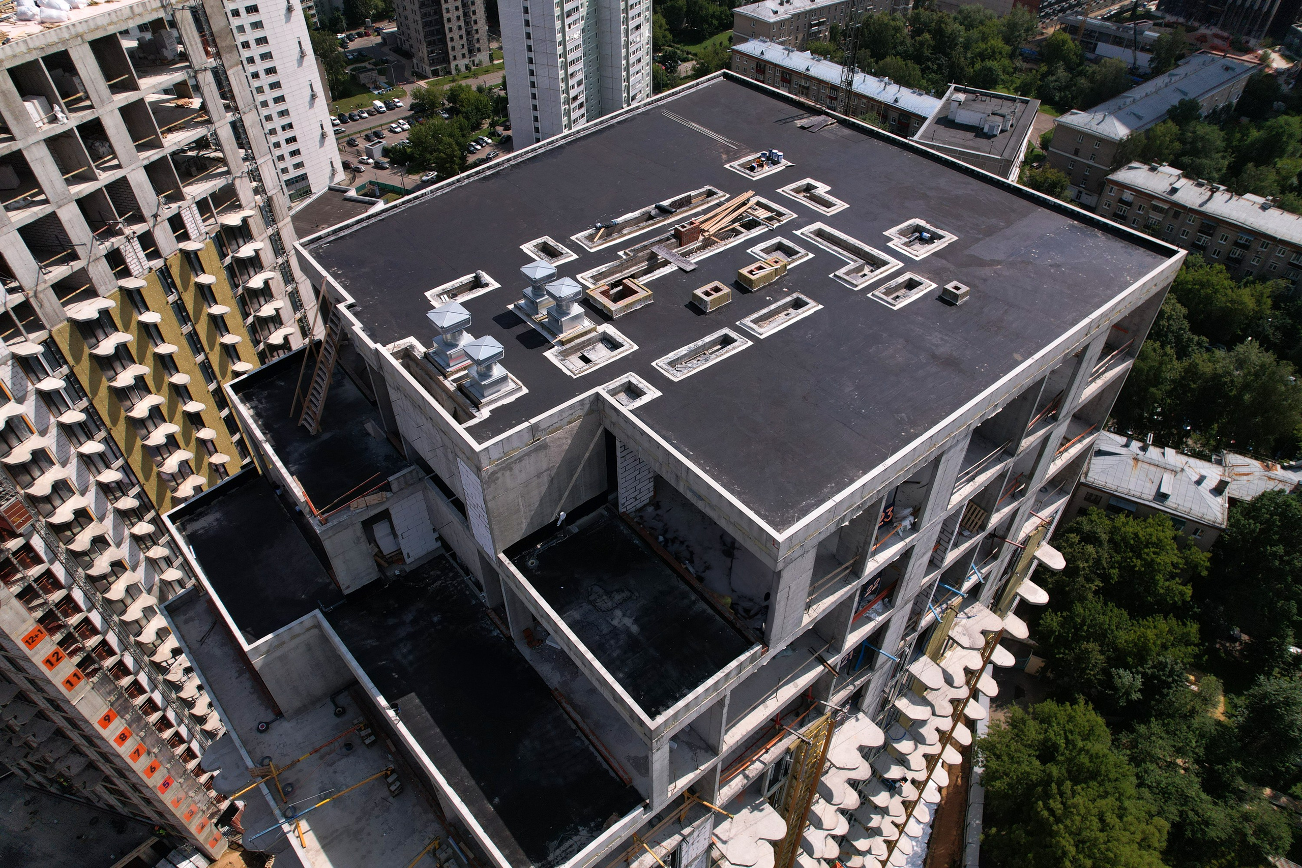 Архитектура и недвижимость. Ход строительства. Съемка с дрона. Профессиональное решение для частных лиц и бизнеса