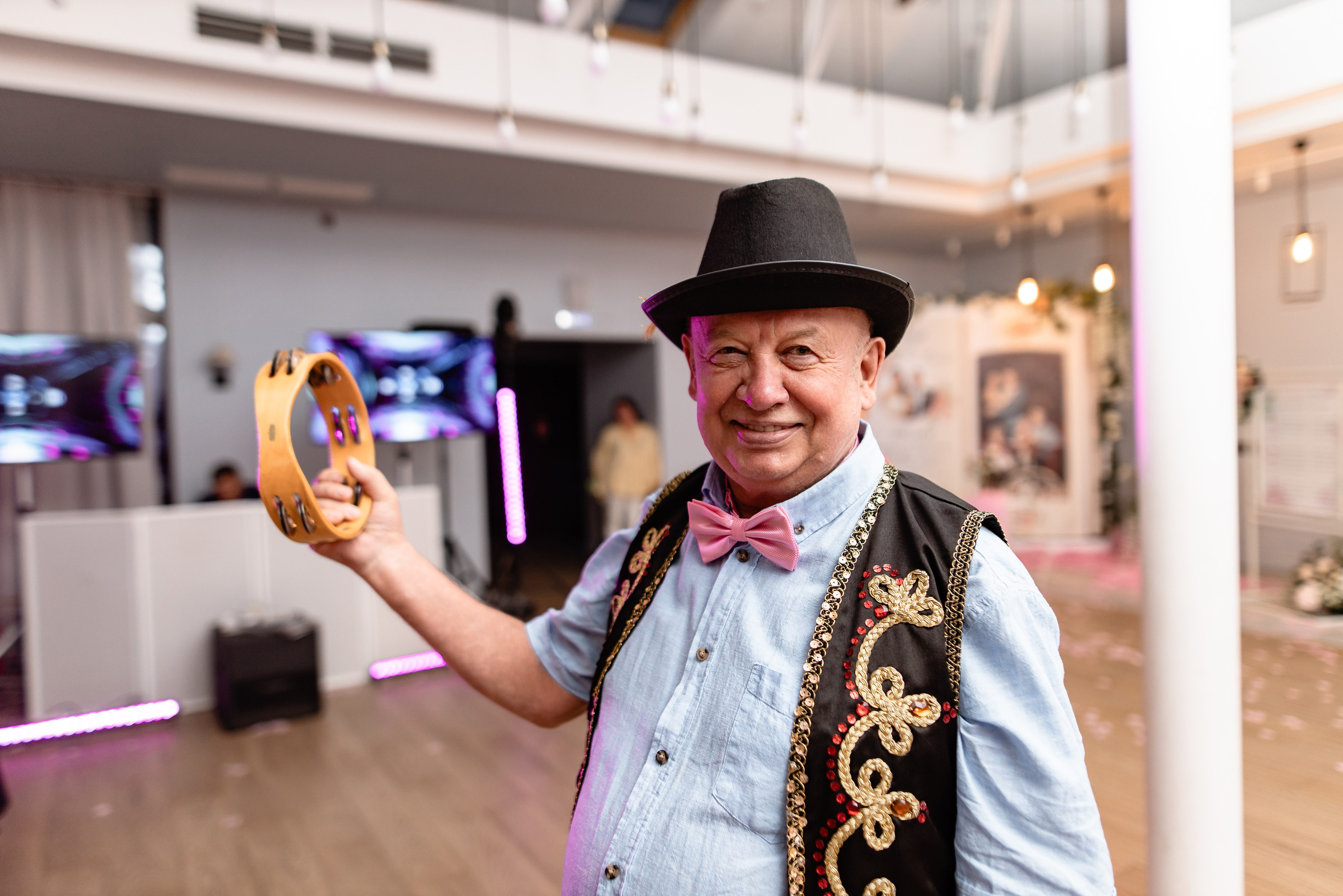 🌸✨ **Анонс Фотографий с Юбилея Розовой Свадьбы Александра и Елены! ** ✨🌸. Свадебный фотограф Михаил Александров