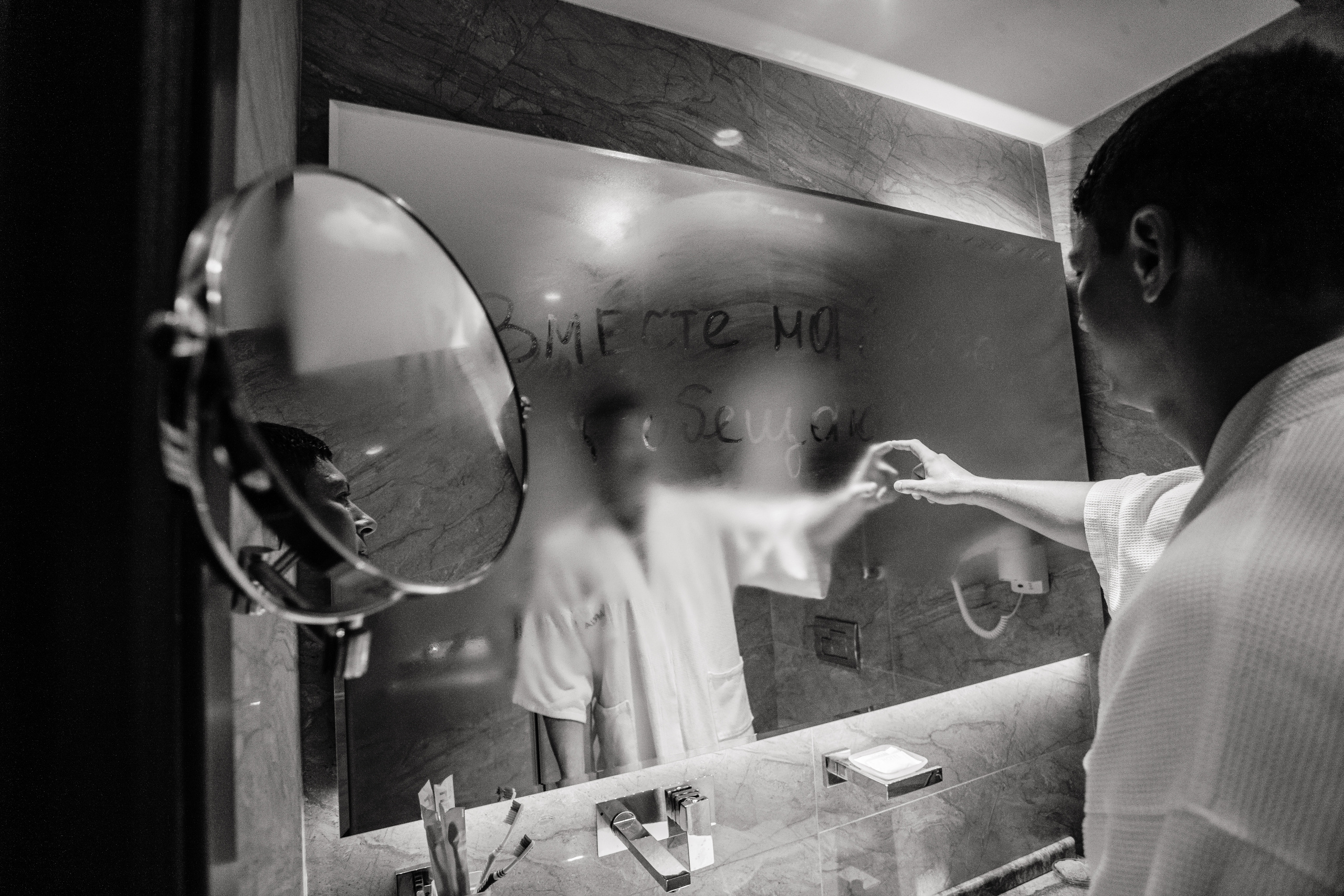 Свадебная фотосессия в утончённом стиле невесты Анны с татуировками. Олег Сверчков | Свадебный фотограф Вологда