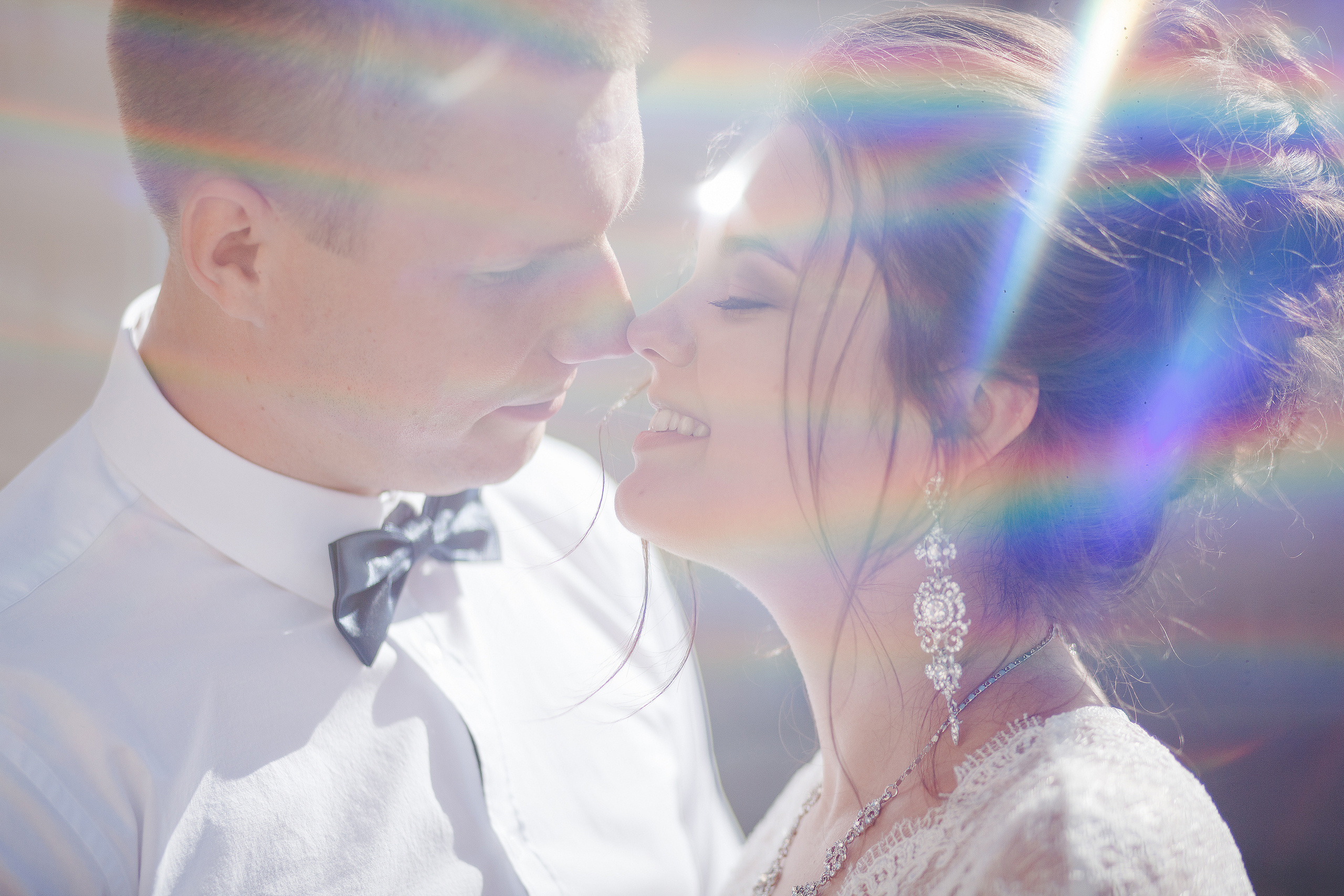 Летняя свадебная фотография в центре города. Олег Сверчков | Свадебный фотограф Вологда