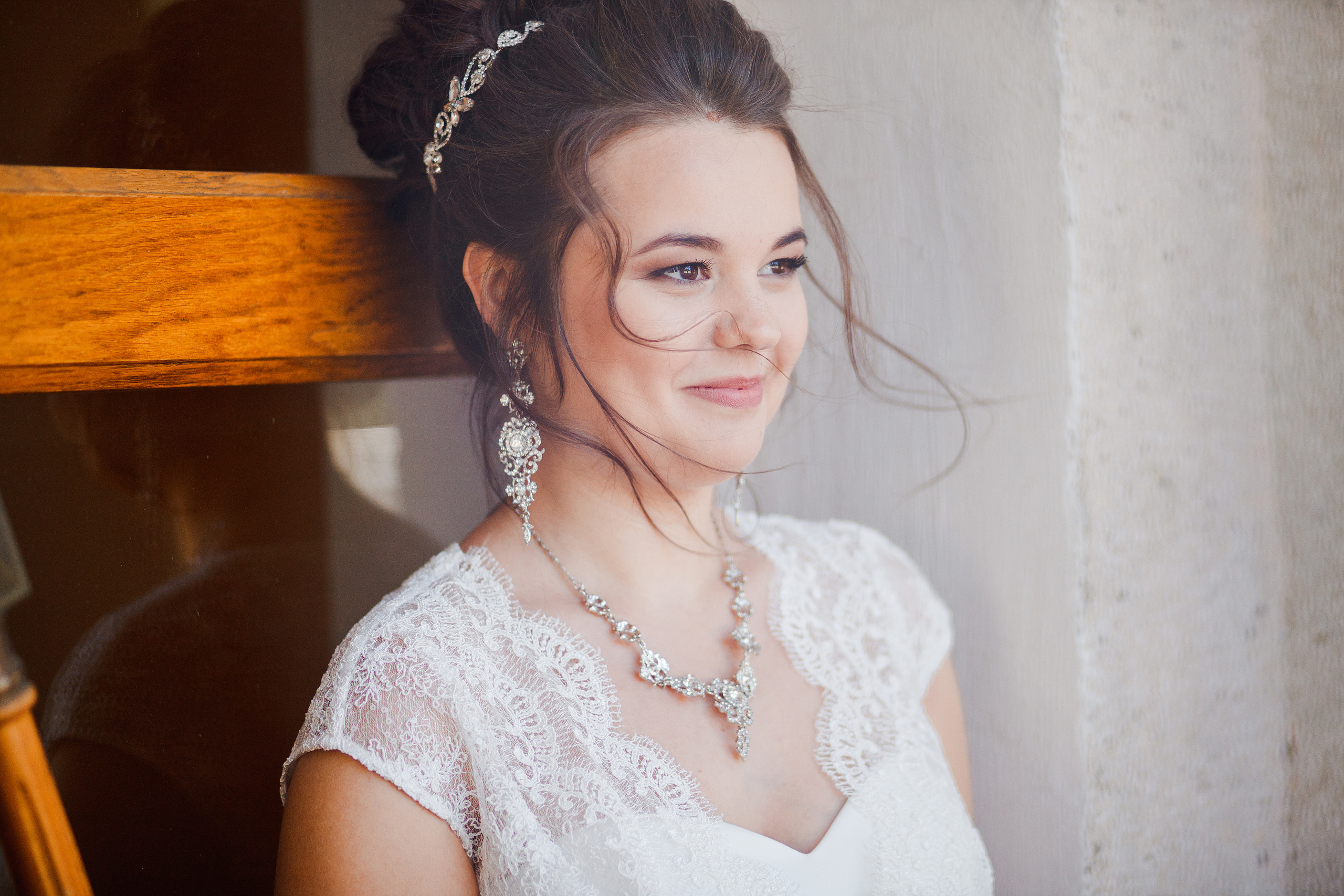 Летняя свадебная фотография в центре города. Олег Сверчков | Свадебный фотограф Вологда