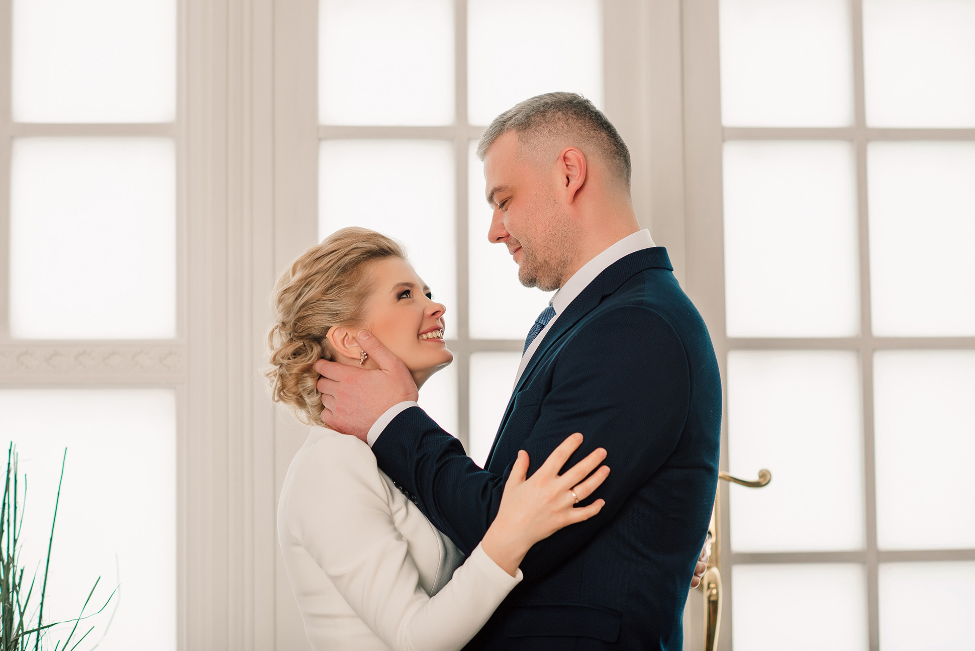 Ольга и Денис. Свадебная фотосессия в студии. Семейный и Свадебный фотограф. Санкт-Петербург. Пушкин