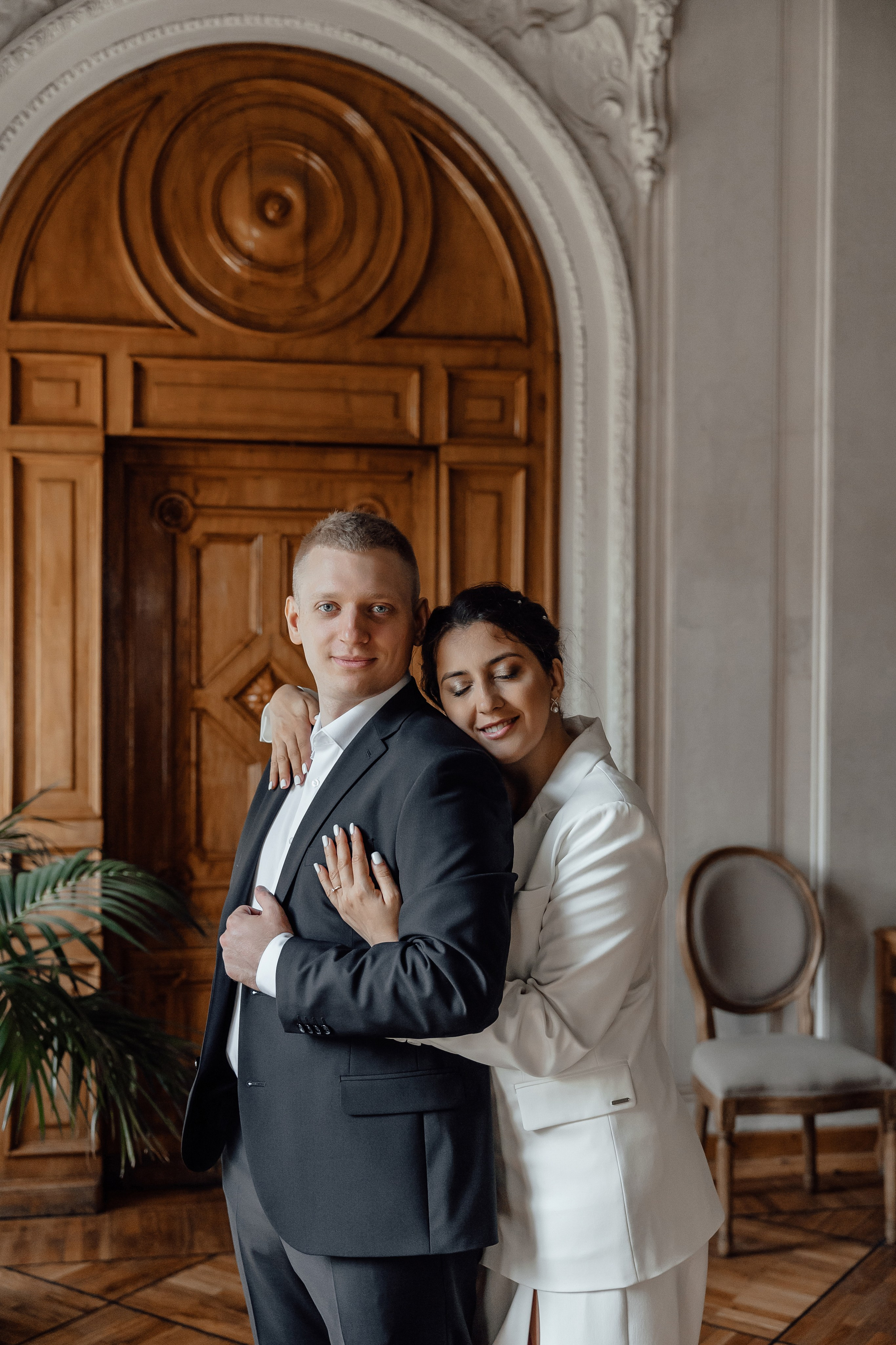 свадебная фотосессия в библиотеке читальне Пушкина