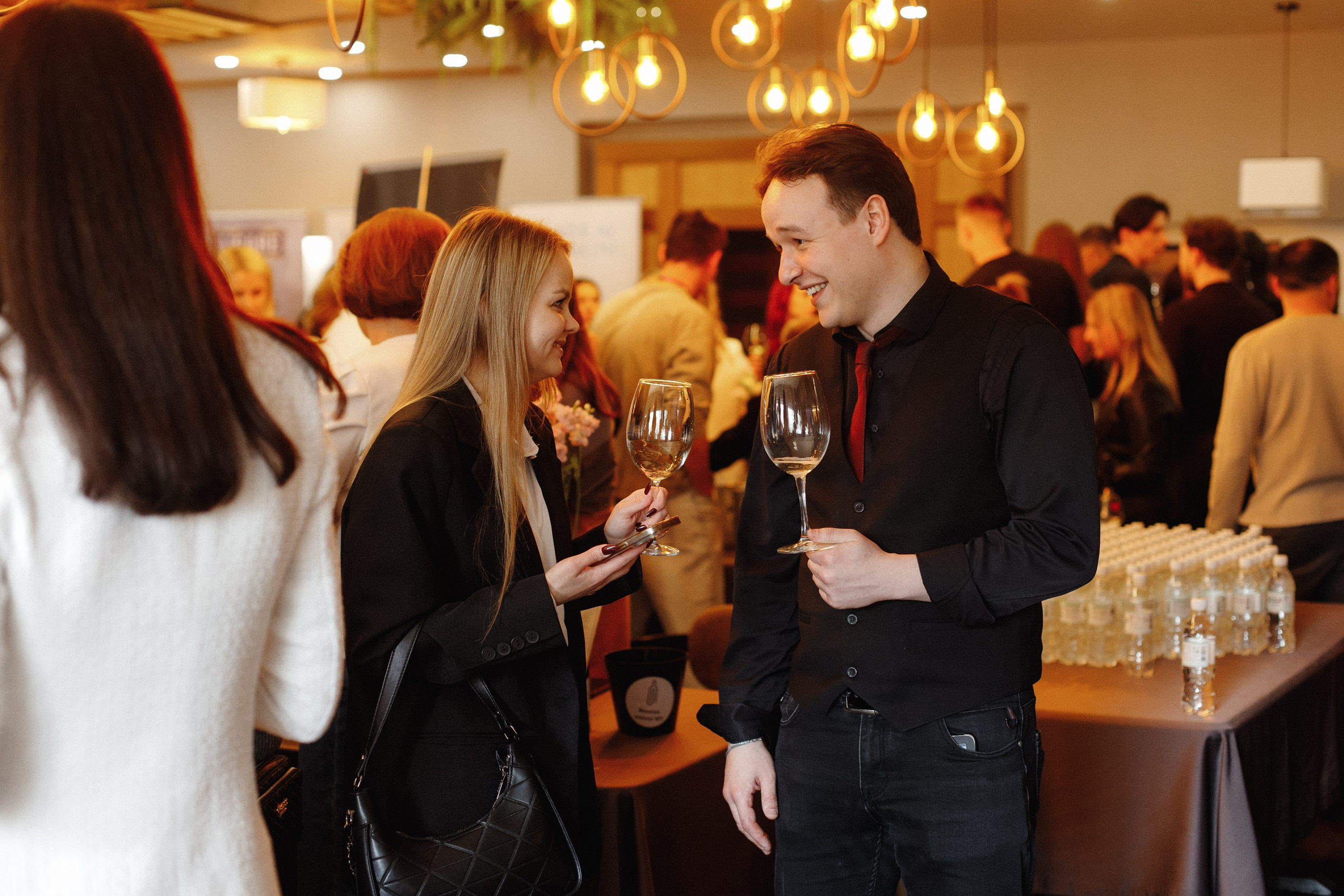 ФЕСТИВАЛЬ ИГРИСТЫХ ВИН. СВОИ. ФОТООТЧЕТЫ-СОБЫТИЯ-МЕСТА