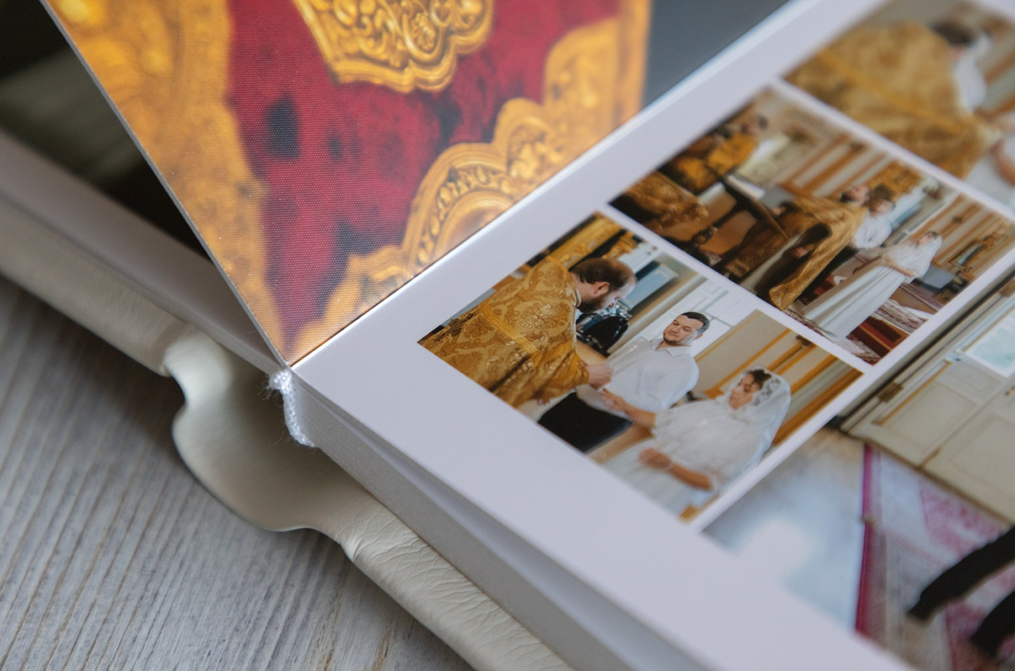 Фотокнига Таинство крещения. Фотограф крещение венчание в Петербурге! Помогает подобрать храм и посоветовал душевного батюшку в СПб