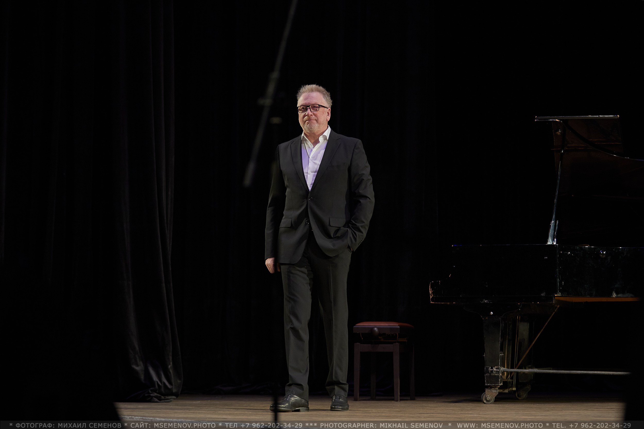 АНОНС фоторепортажа «Культура в помощь Донбассу». Photographer for business Mikhail Semenov. Aqua photo studio, photo school