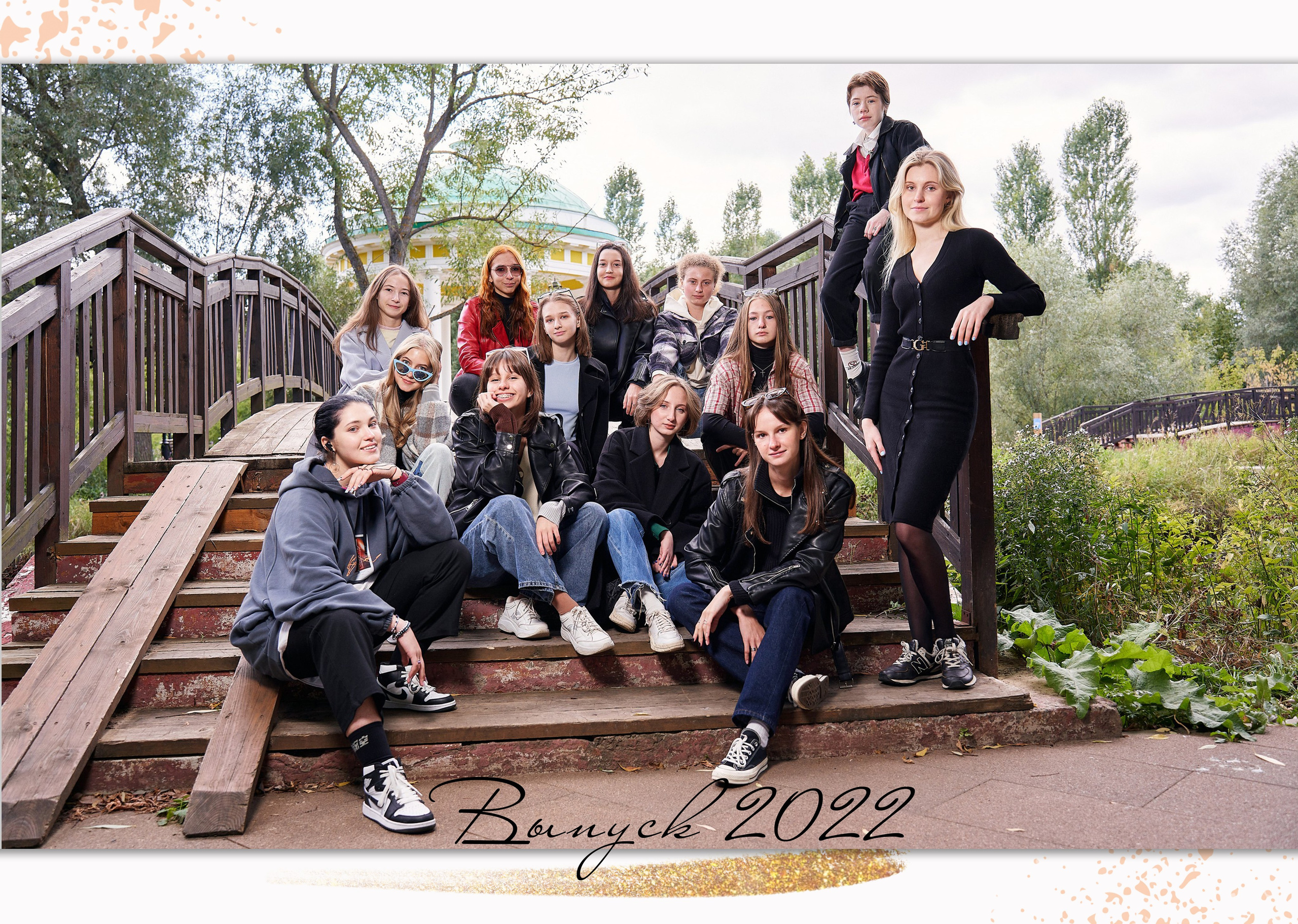 Выпускные альбомы для старшеклассников. Фото и видео Москва, Московский. Свадебный фотограф, видеограф, фотосессии, видеосъемка