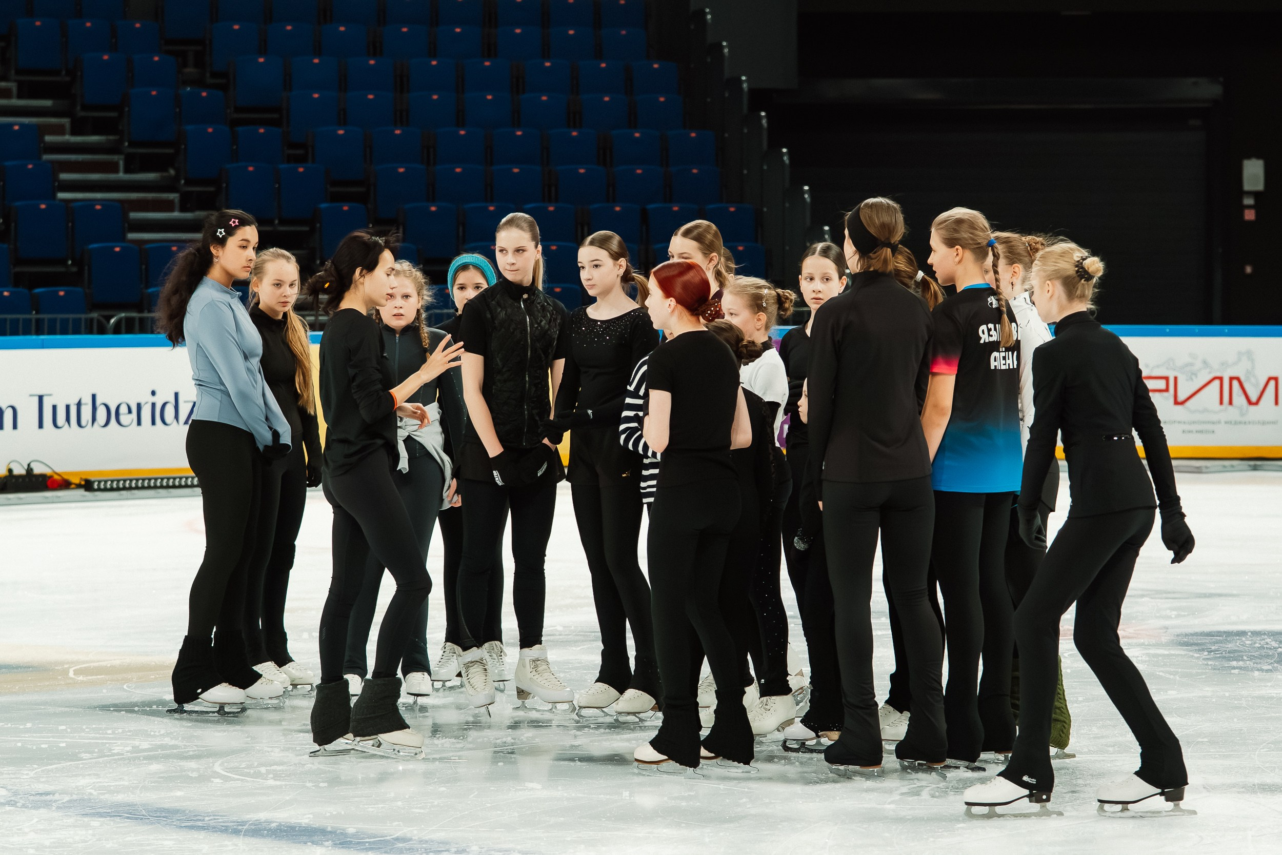 Мастер-класс Алины Загитовой в Новосибирске (11-00). Воробьева Ксения — Спортивный и танцевальный фотограф Новосибирск