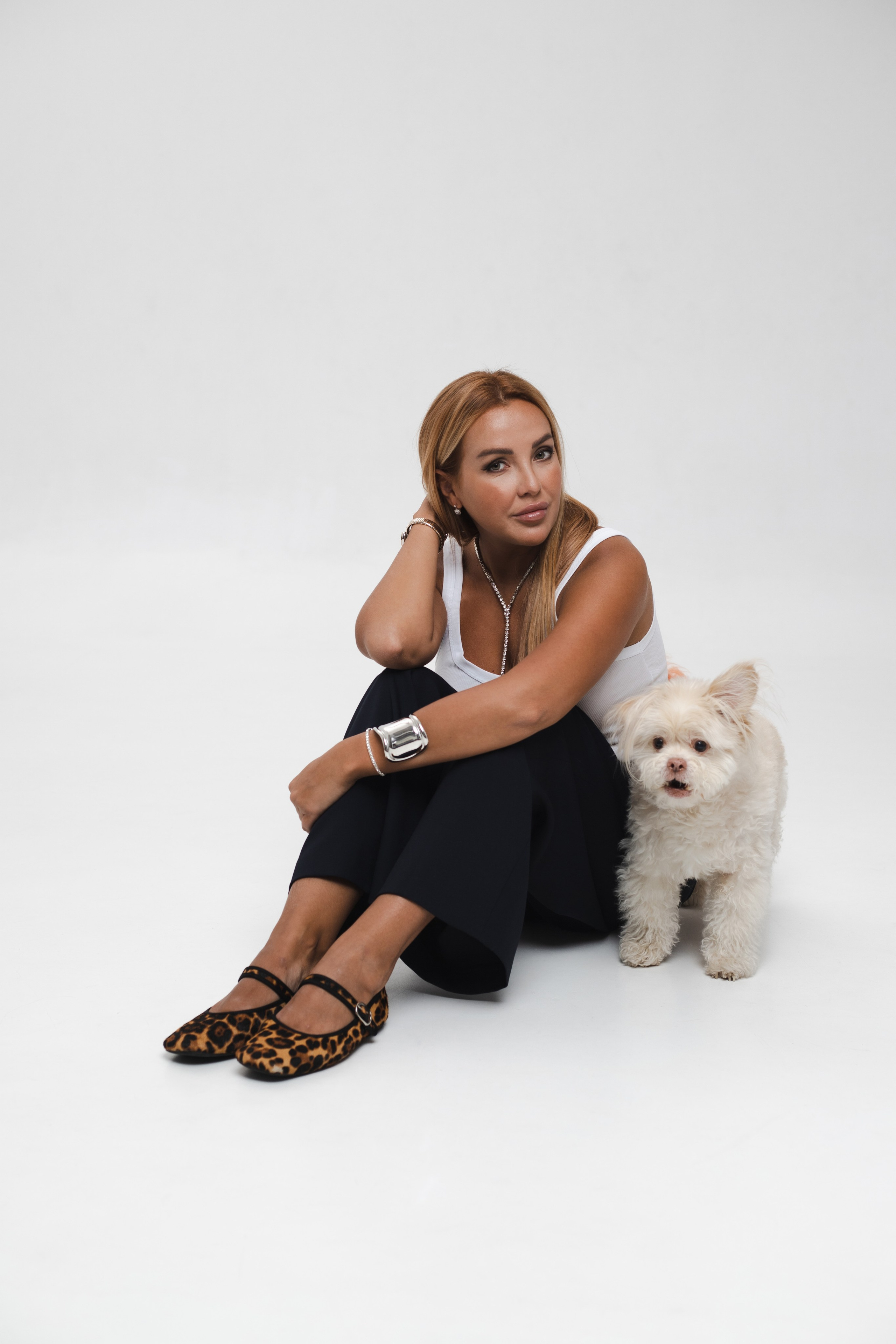 Анна в минимализме. Портретный Фотограф в Санкт-Петербурге Кира Орехова