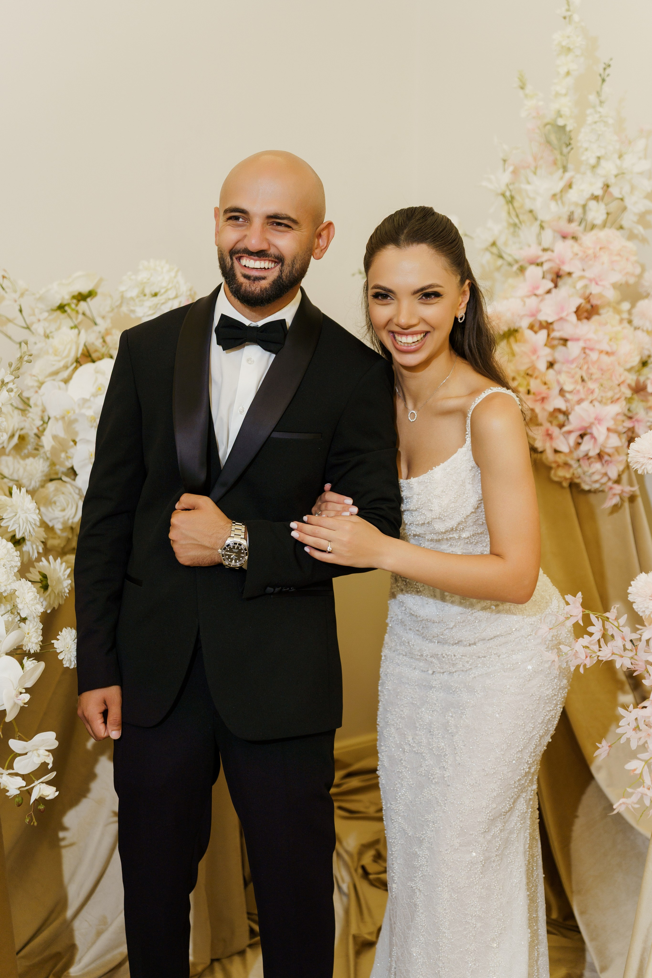 Сватовство в Краснодаре от лучших свадебных фотографов и операторов ТВИНС СТУДИО. ТВИНС СТУДИО — лучшие свадебные фотографы и видеографы в Краснодаре