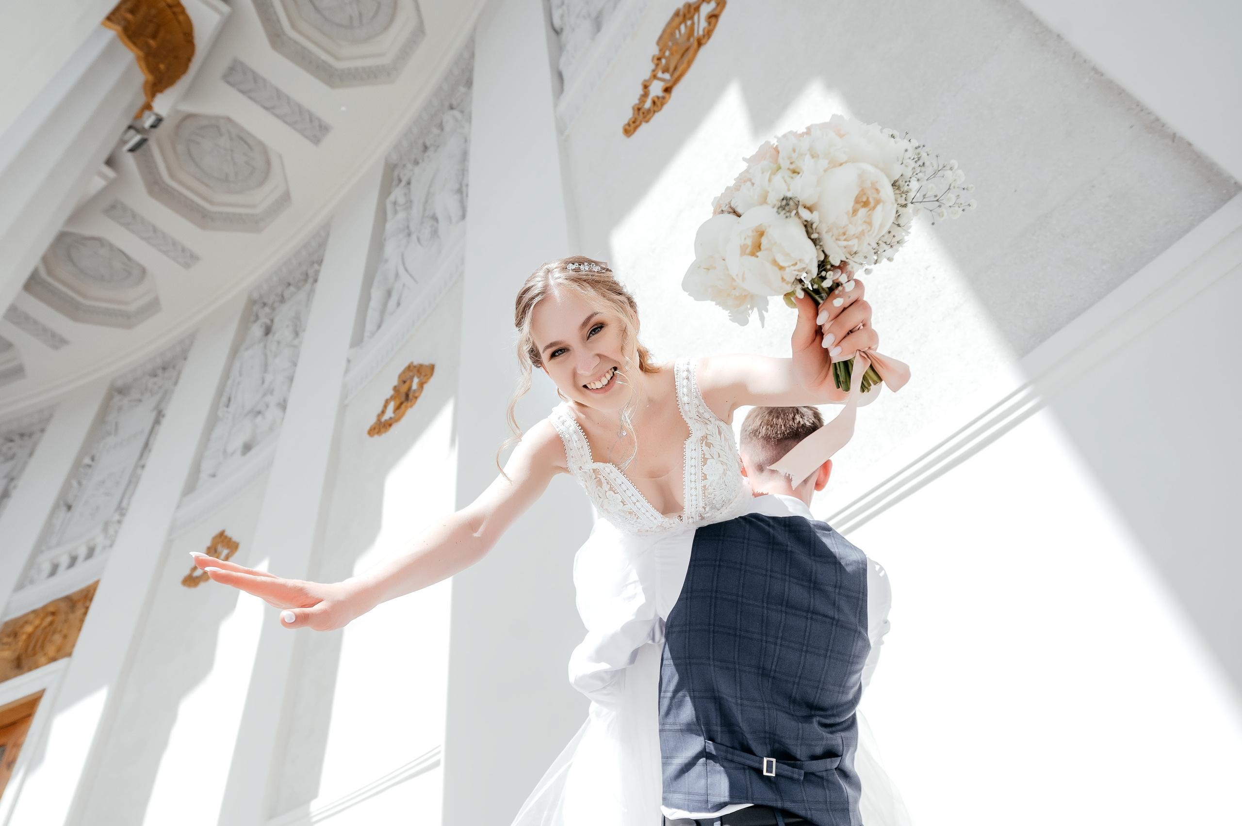 Прогулка на ВДНХ и свадьба в Королёве. Свадебный и семейный фотограф Виктория Носачёва. Щелково, Москва и МО