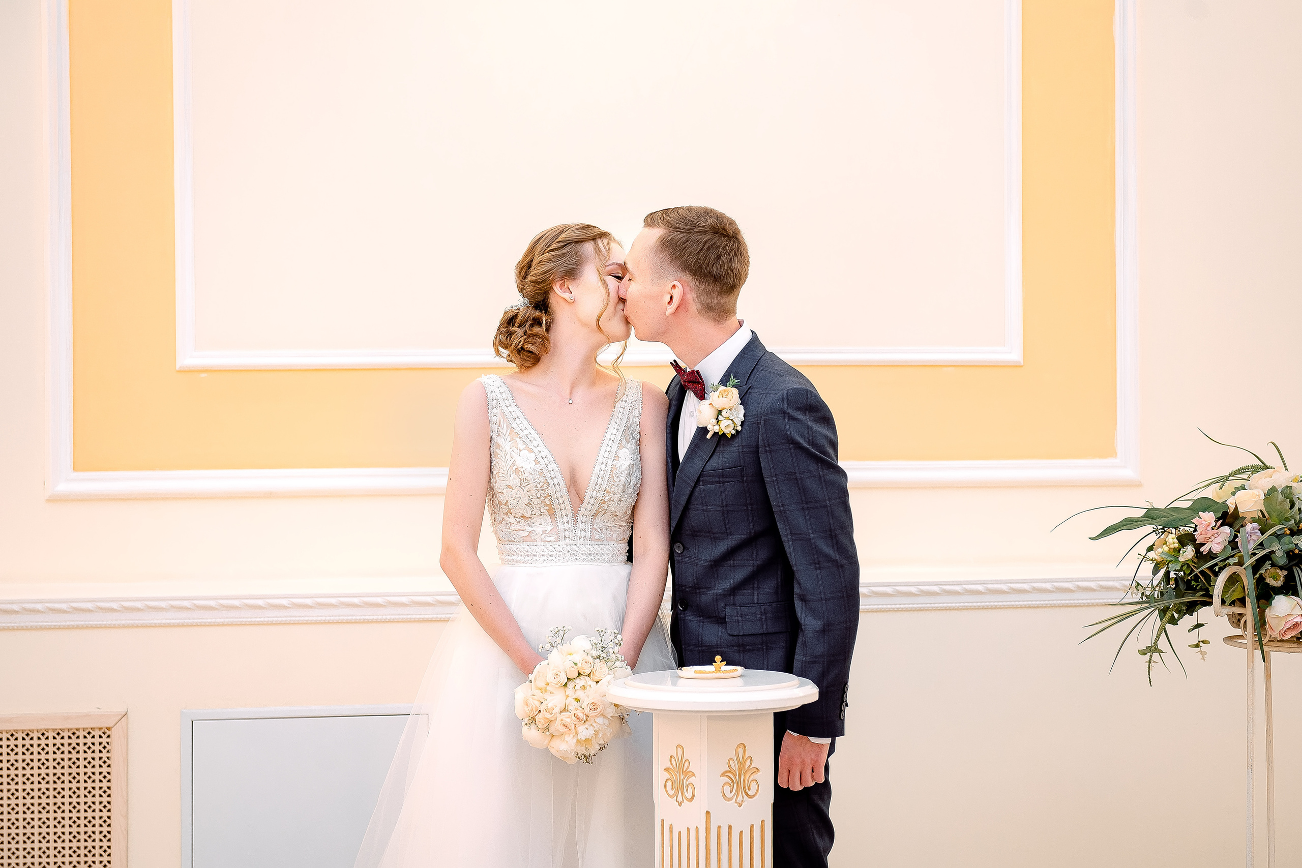 Прогулка на ВДНХ и свадьба в Королёве. Свадебный и семейный фотограф Виктория Носачёва. Щелково, Москва и МО