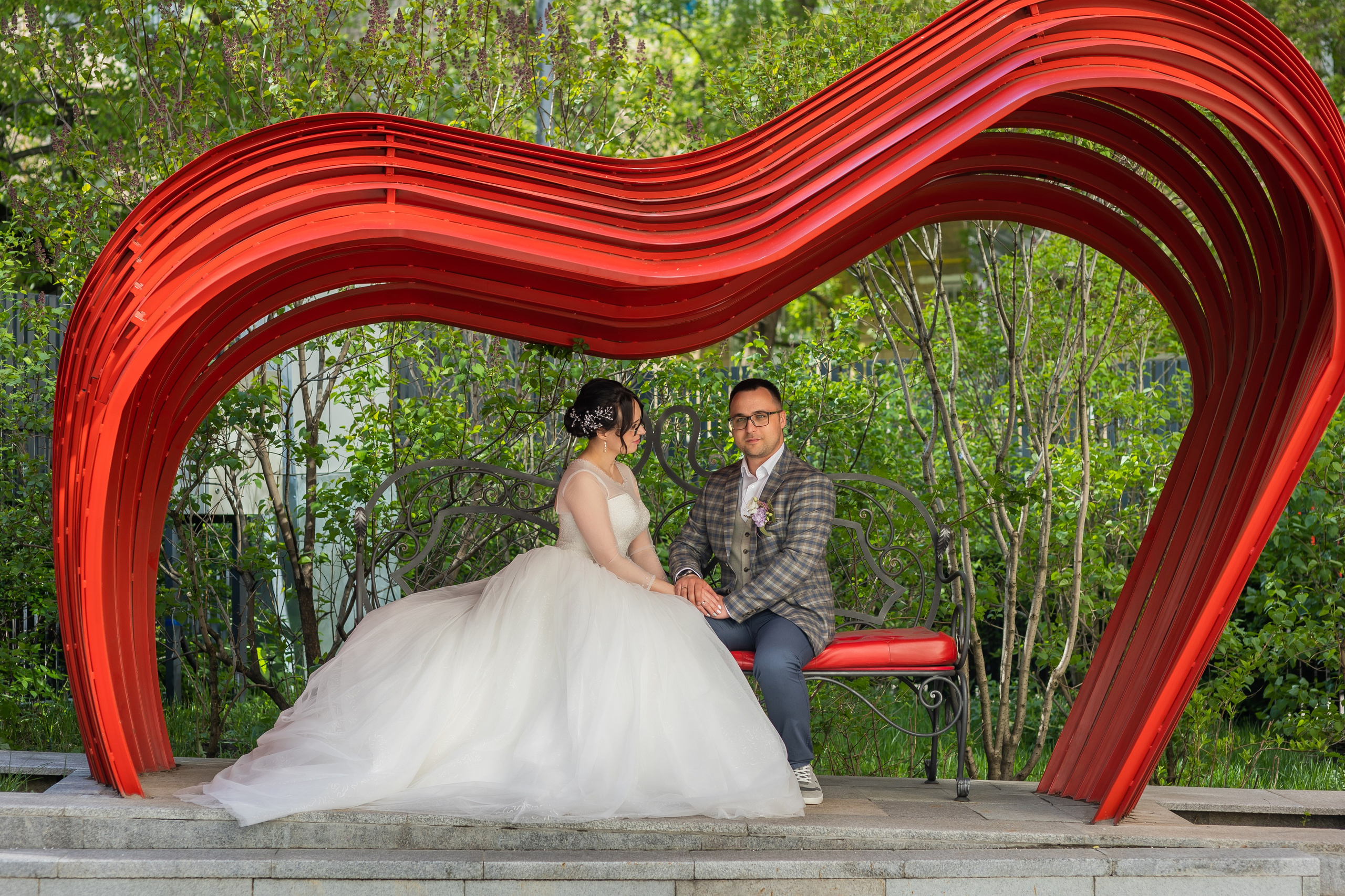 Миша и Маша. Весенняя свадьба 18.04.2023. Семейный фотограф в Москве Наталья Чуб, заказать Фотокнигу