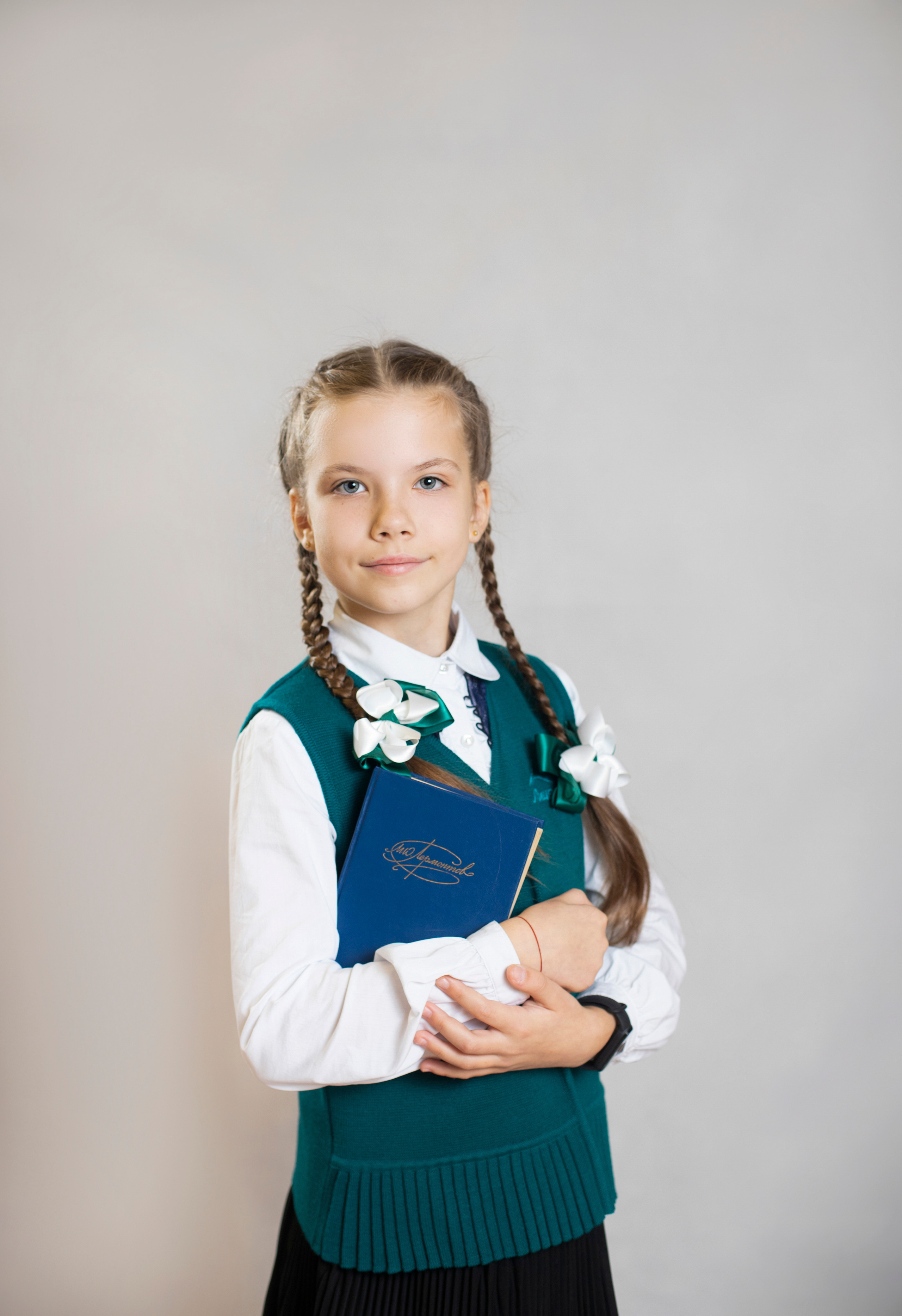 800 руб портретная фотосессия каждого ученика. ВЫПУСКНЫЕ АЛЬБОМЫ для детского сада и школы Санкт-Петербург и Лен. область