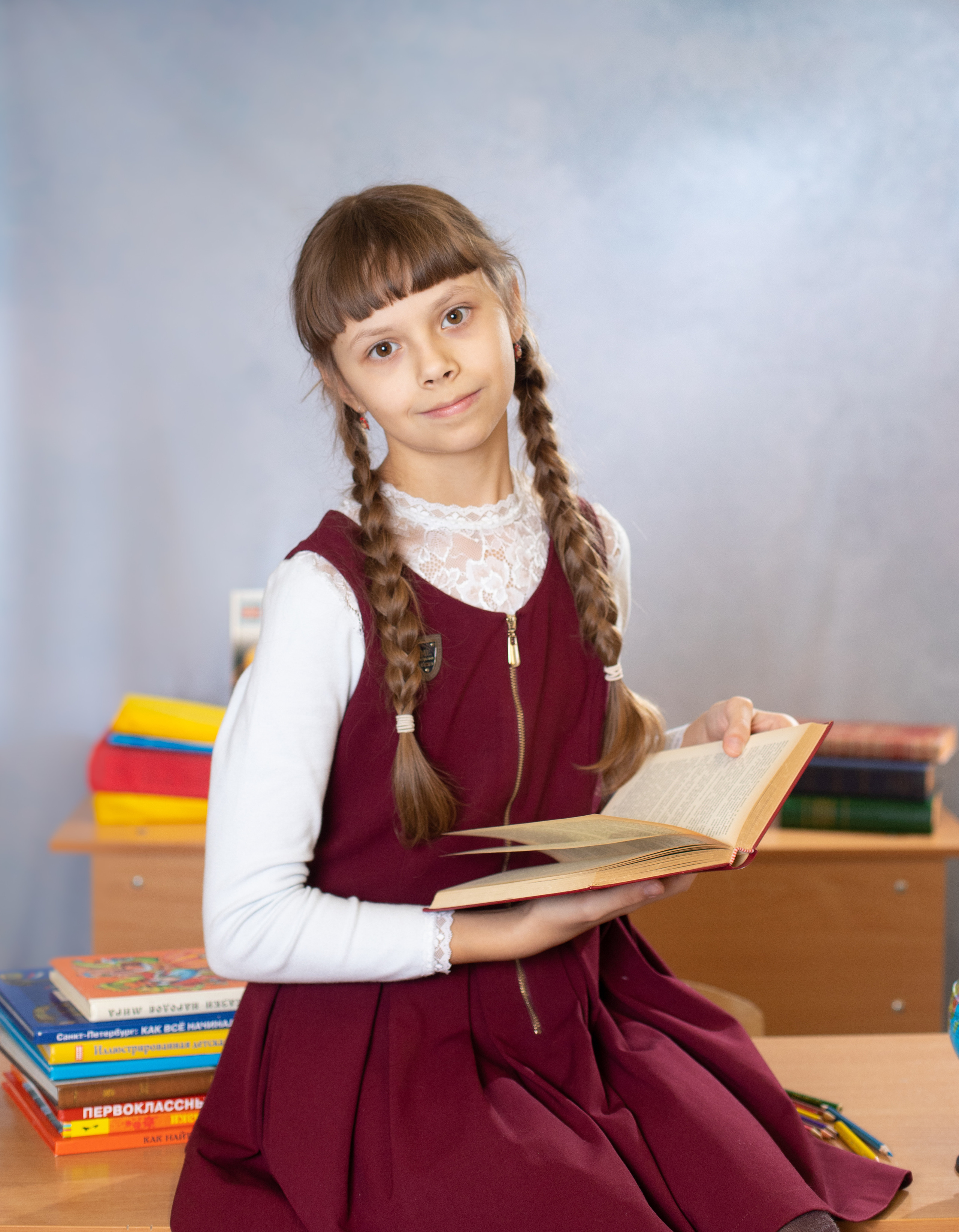 800 руб портретная фотосессия каждого ученика. ВЫПУСКНЫЕ АЛЬБОМЫ для детского сада и школы Санкт-Петербург и Лен. область